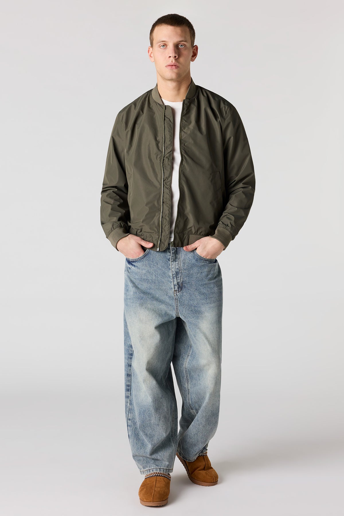 Alt View 3. Bomber Jacket - Green