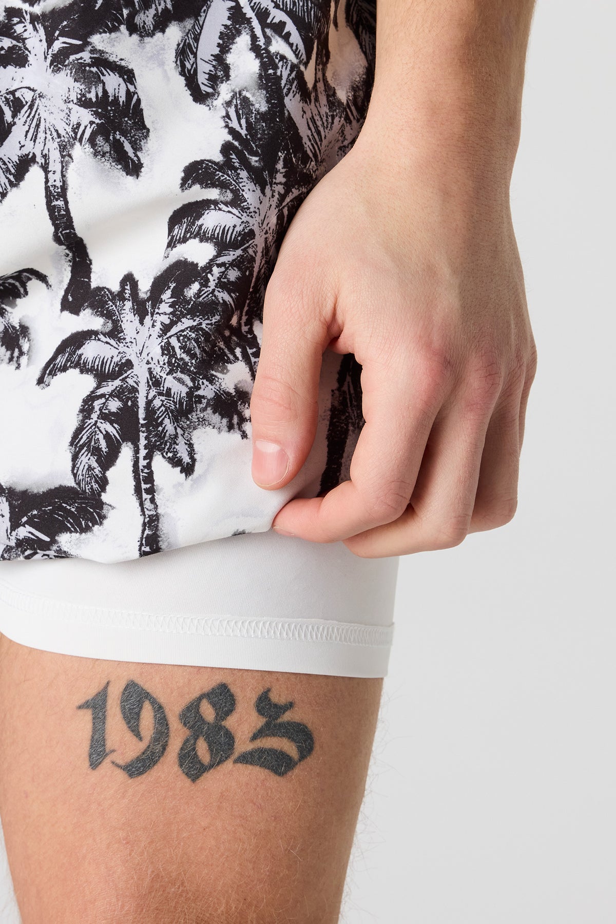 Vue alternative 4. Short de baignade à imprimé Palmier