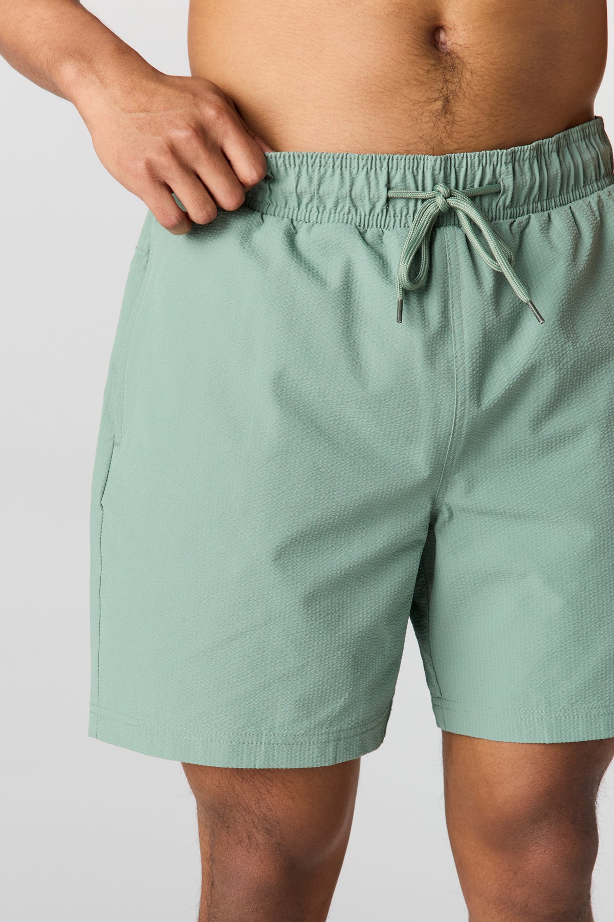 Vue alternative 5. Short de baignade uni à taille coulissante