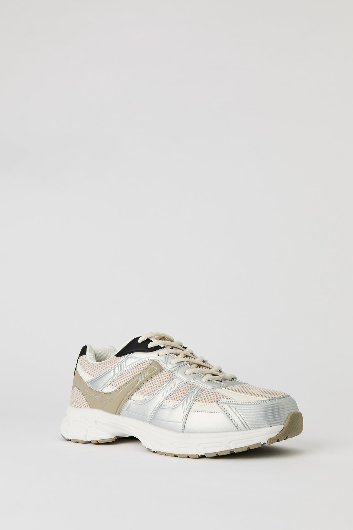 Vue alternative 2. Espadrilles en filet à semelle épaisse