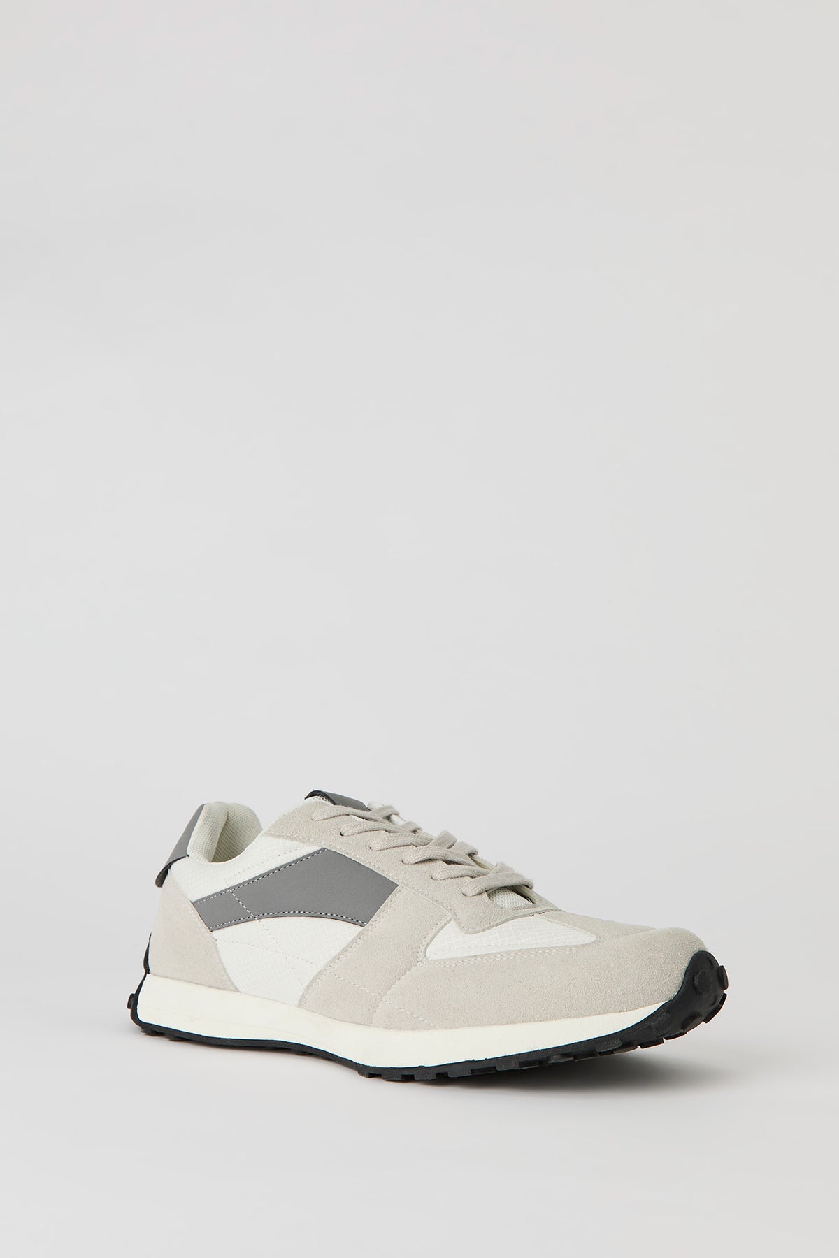 Vue alternative 2. Espadrille à bloc de couleur et semelle de marche