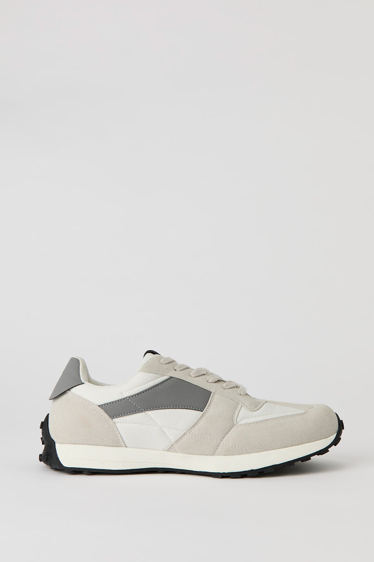 Espadrille à bloc de couleur et semelle de marche