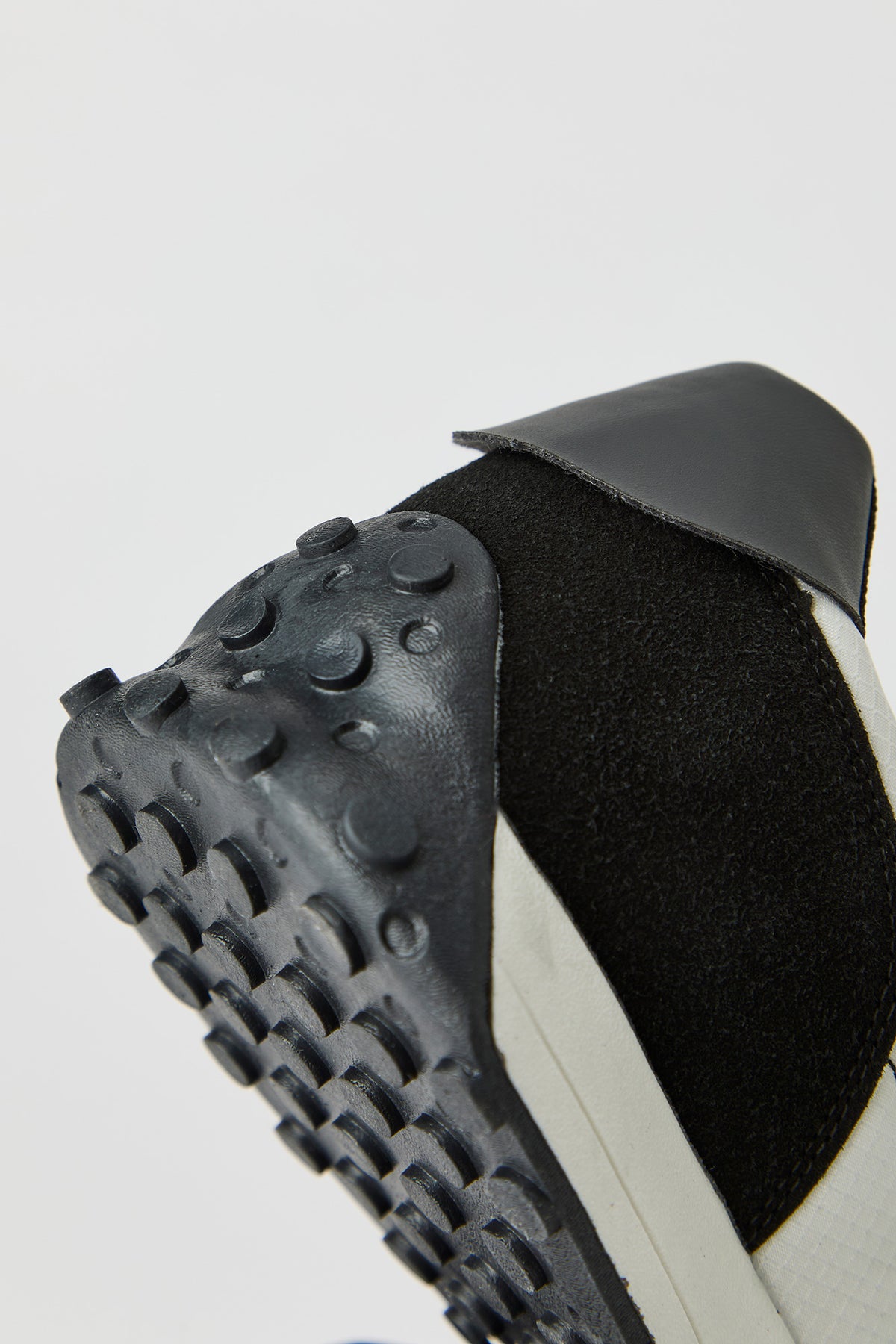 Vue alternative 4. Espadrille à bloc de couleur et semelle de marche