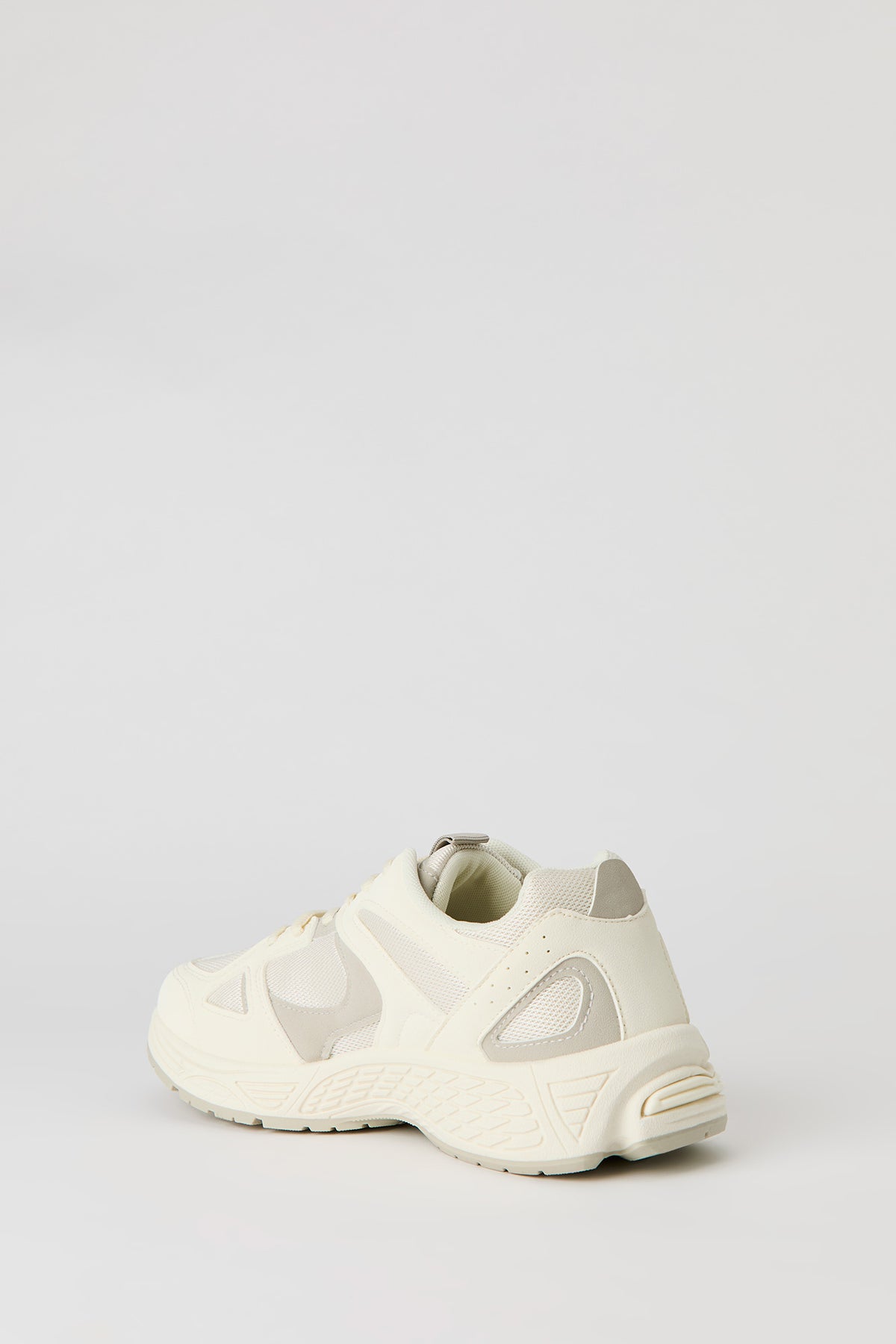 Vue alternative 3. Espadrilles en filet à semelle épaisse