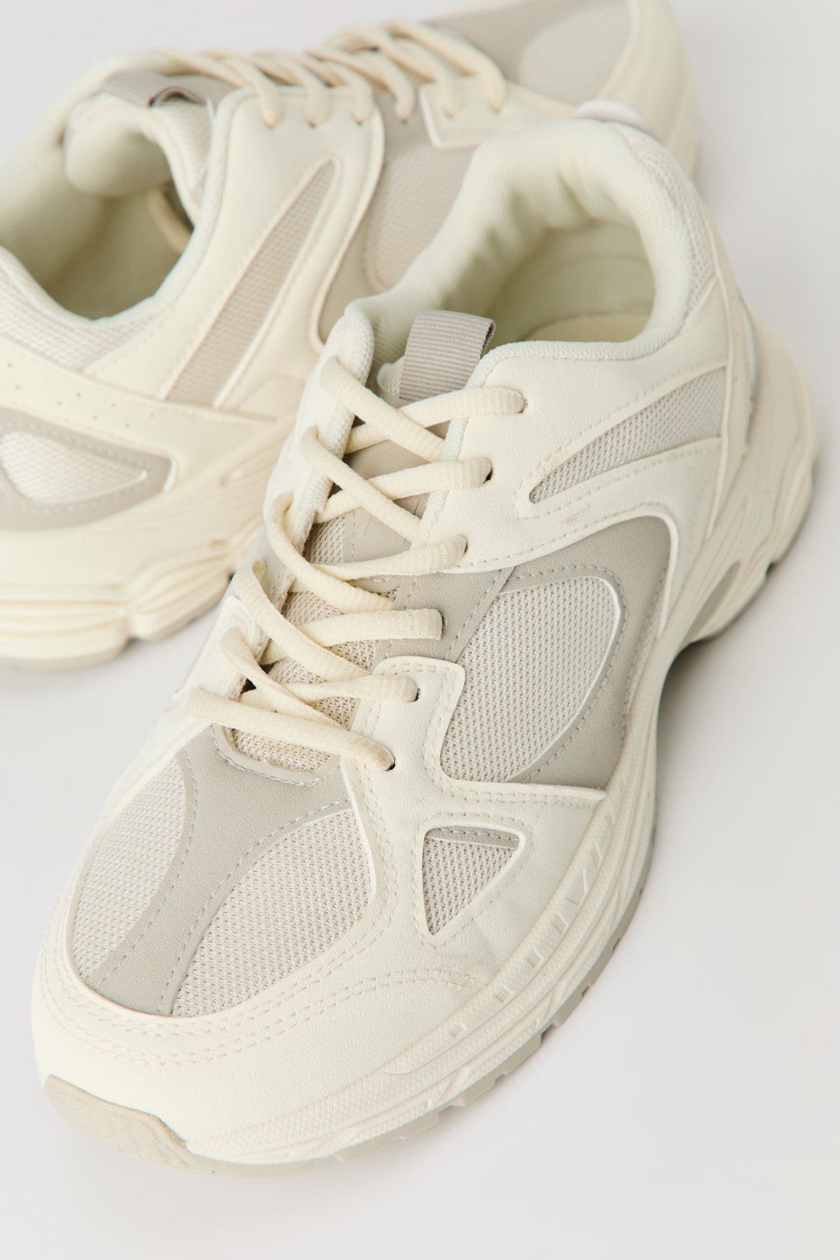 Vue alternative 4. Espadrilles en filet à semelle épaisse