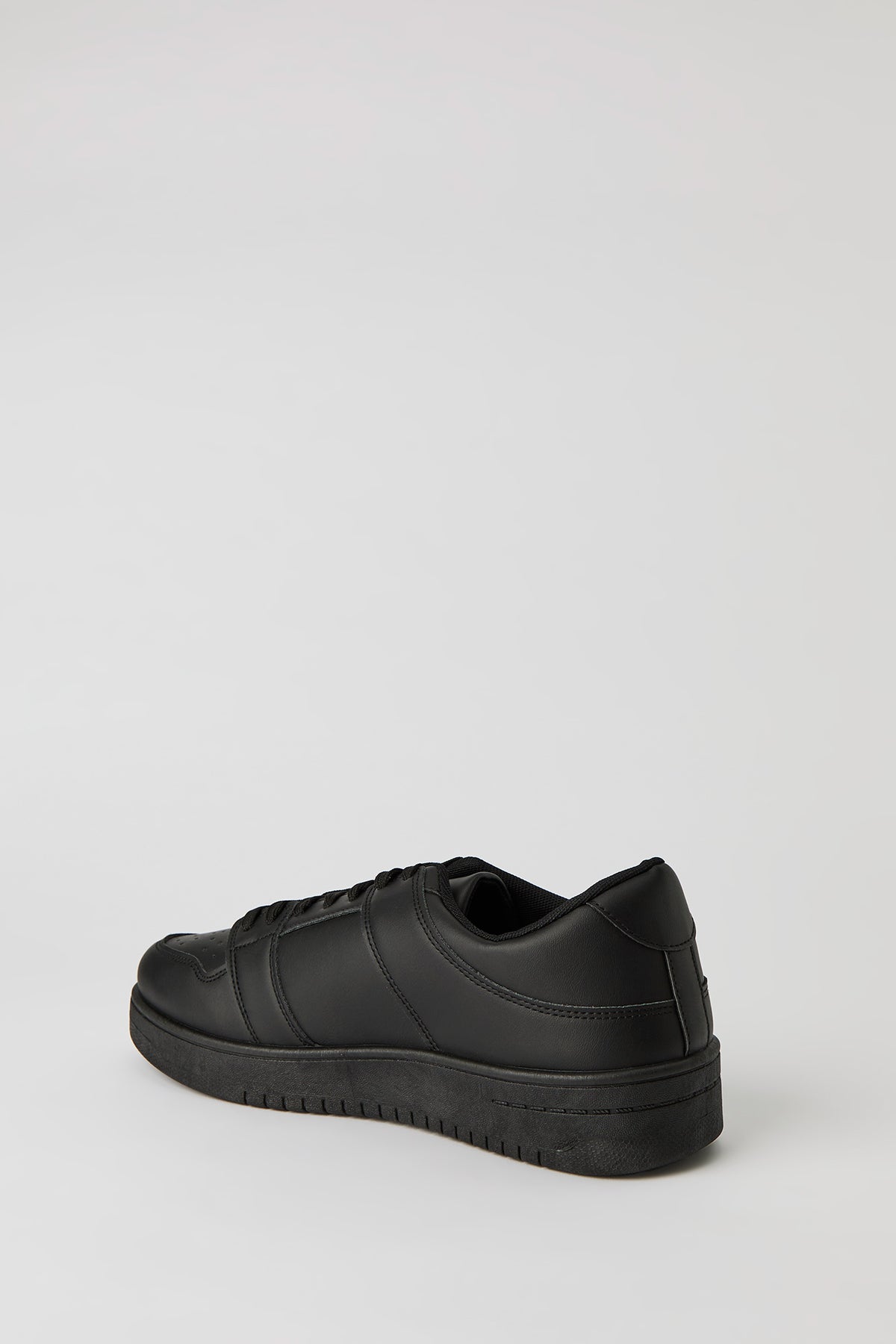 Alt View 3. Low Top Sneaker - Black