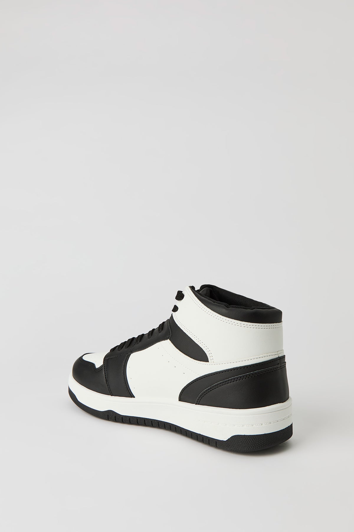 Vue alternative 3. Espadrilles montantes