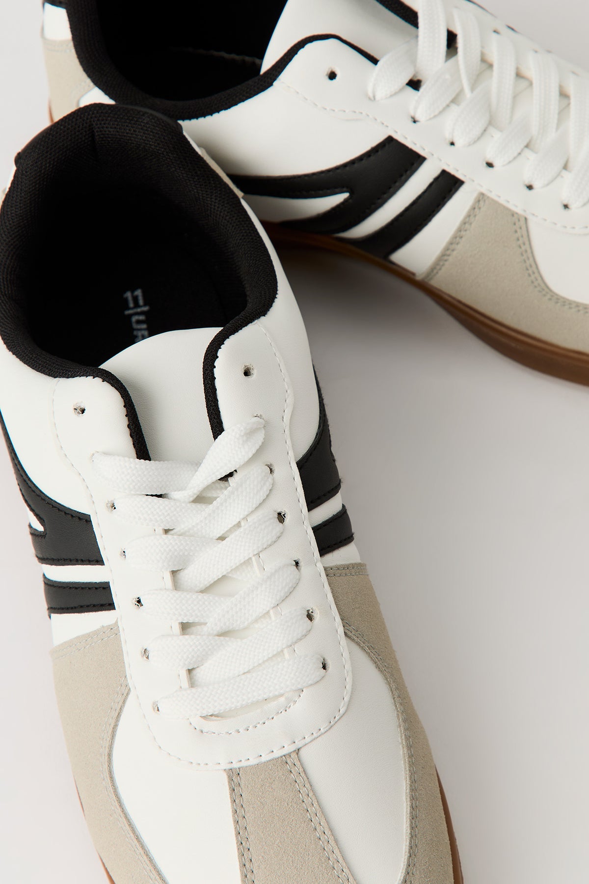 Vue alternative 3. Espadrilles rétro