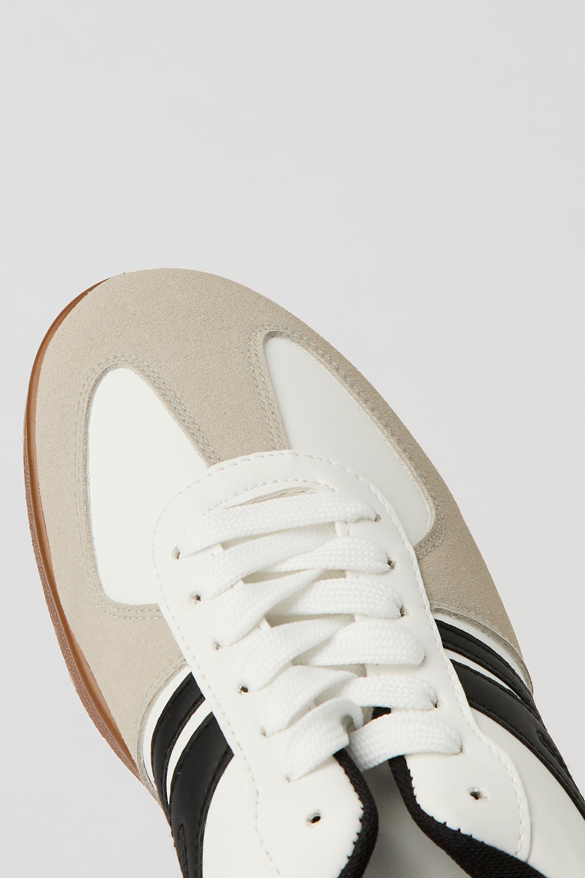Vue alternative 4. Espadrilles rétro