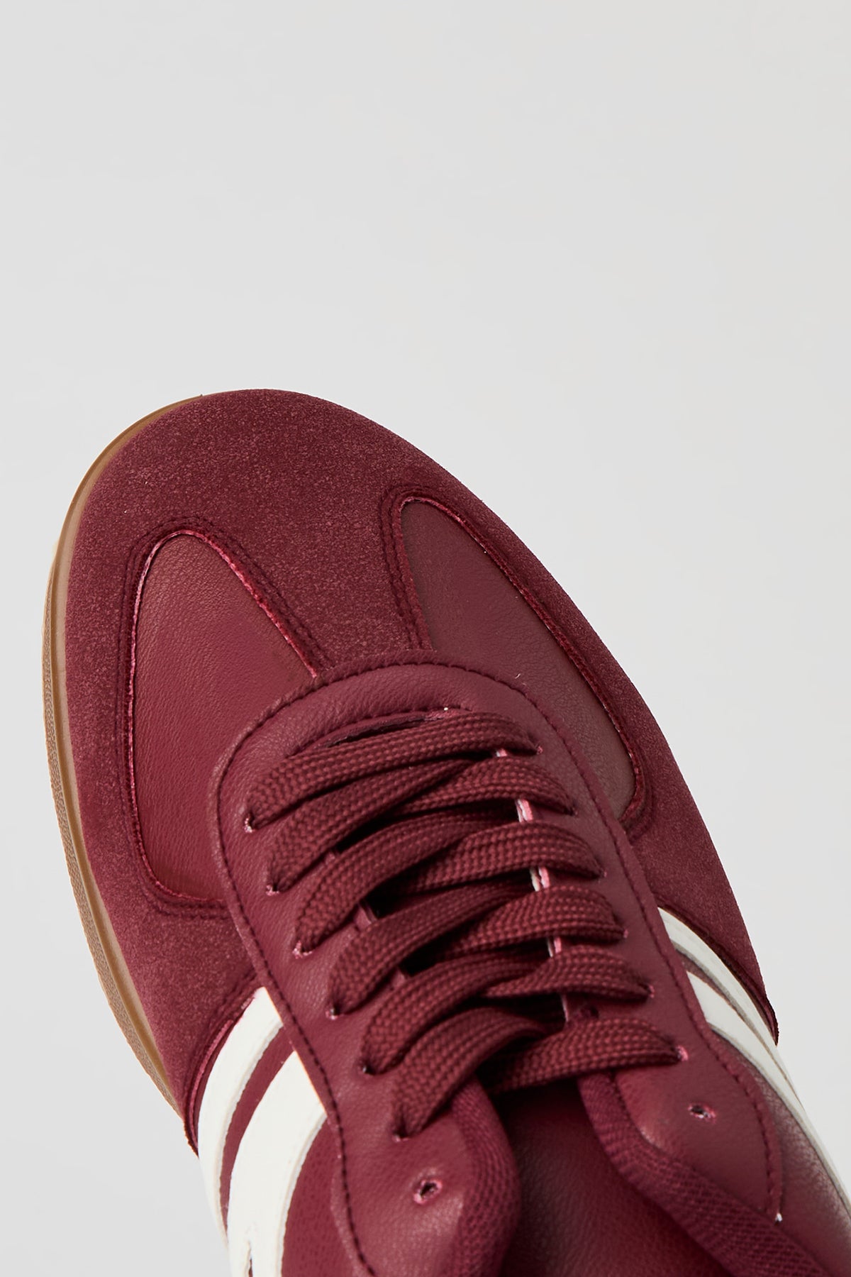 Alt View 4. Retro Sneaker - Burgundy