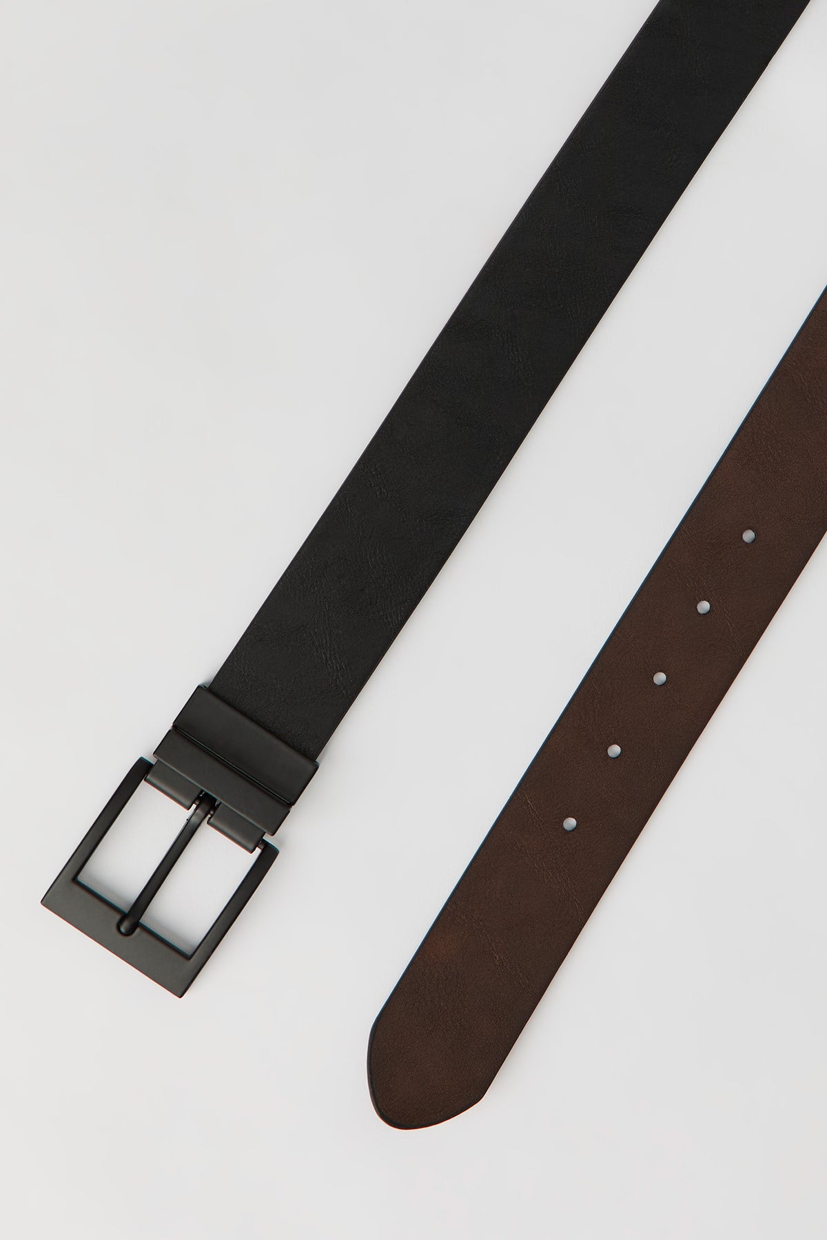Alt View 2. Faux Leather Reversible Belt - Black