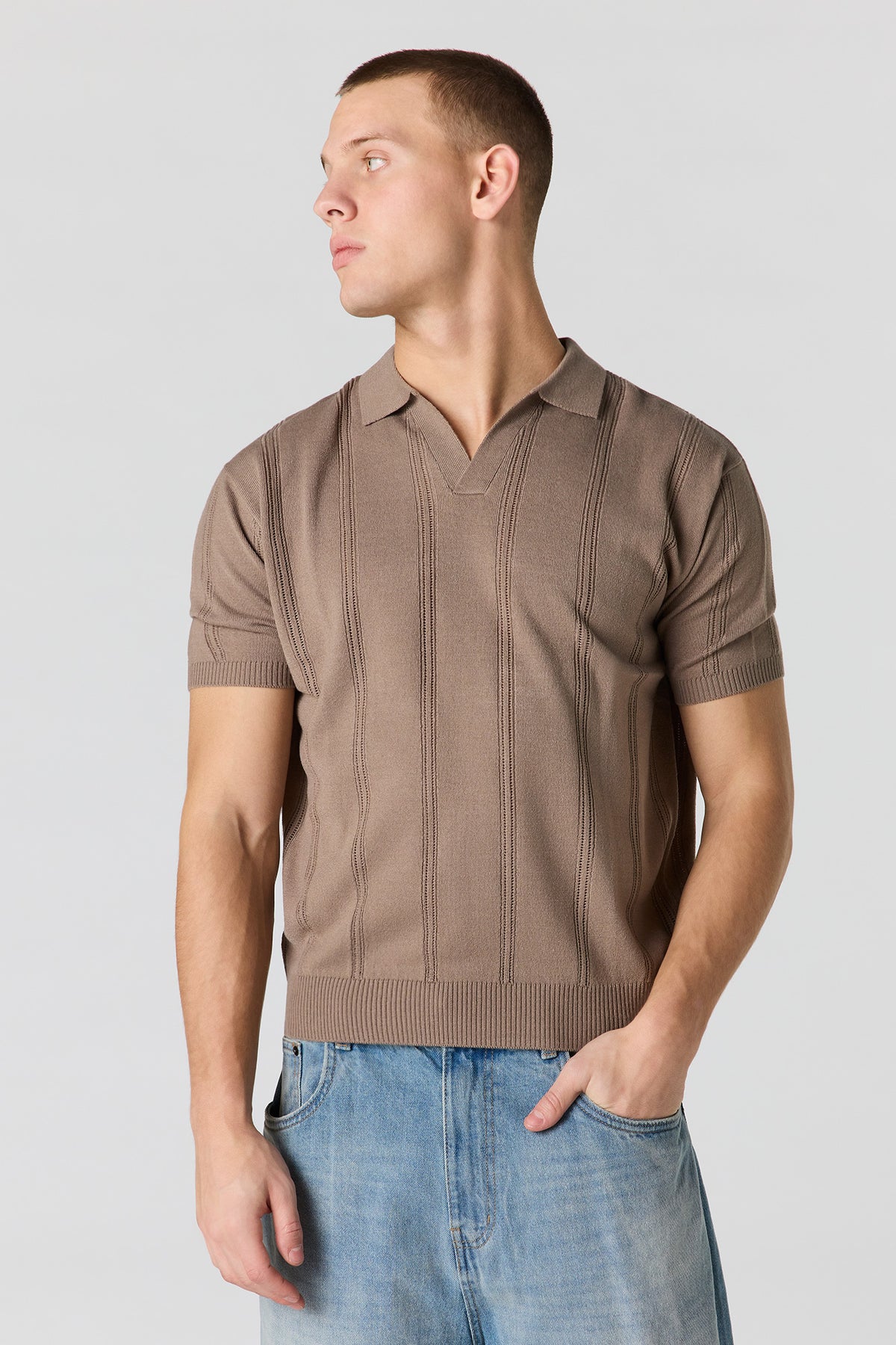 Vue alternative 10. Polo à col Johnny en tricot