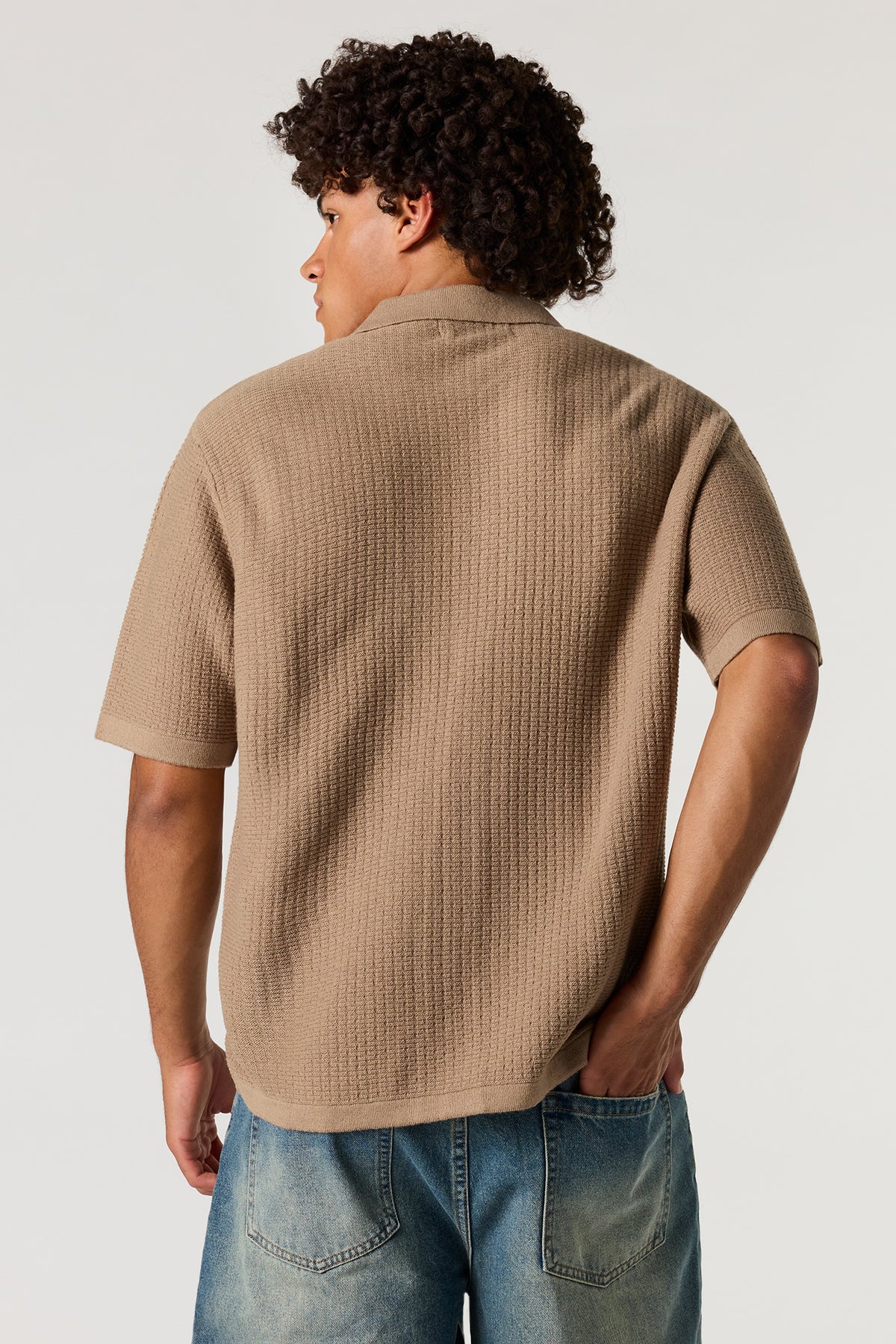 Vue alternative 2. Haut carré boutonné en tricot jacquard