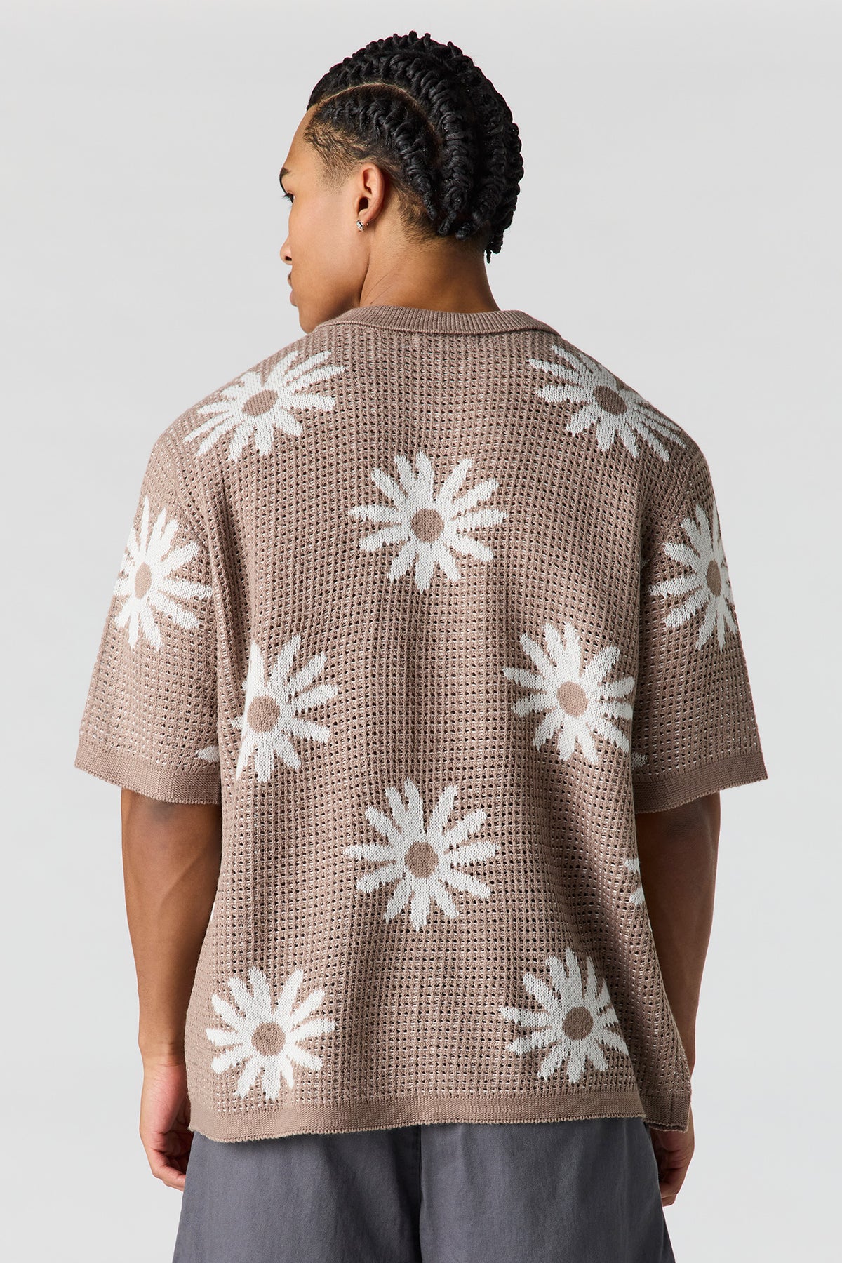 Vue alternative 3. Haut boutonné en tricot jacquard floral