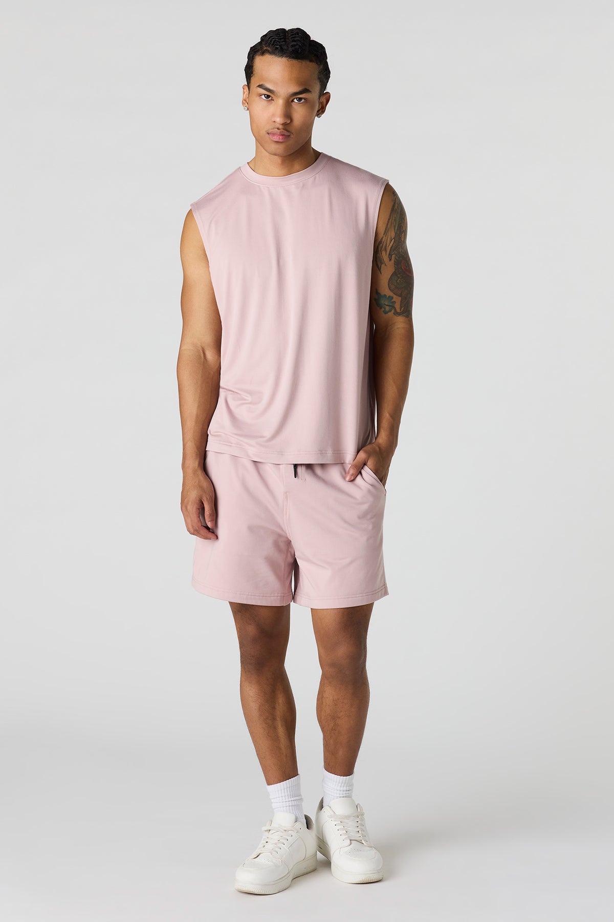 Vue alternative 2. Short Active à taille coulissante