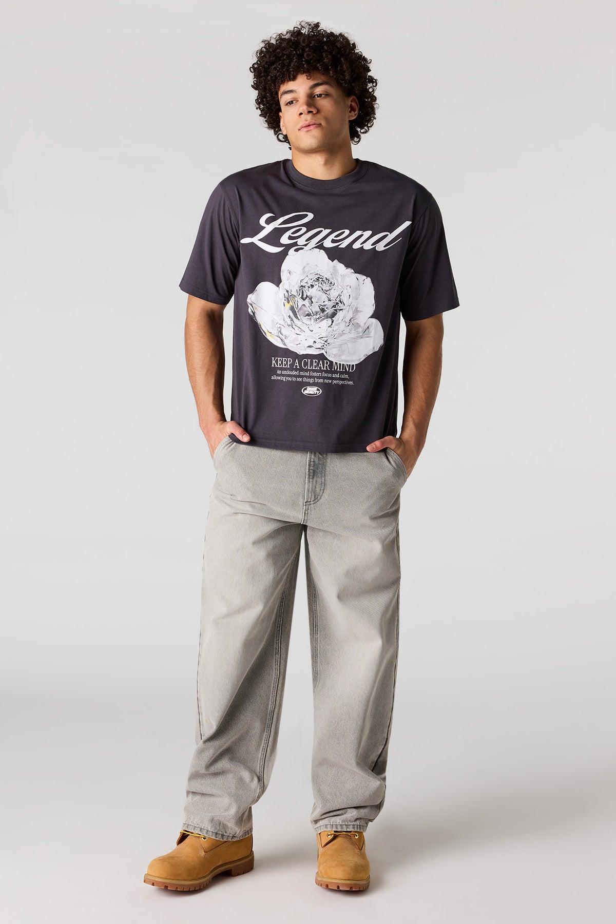 Vue alternative 3. T-shirt à imprimé Legend HD