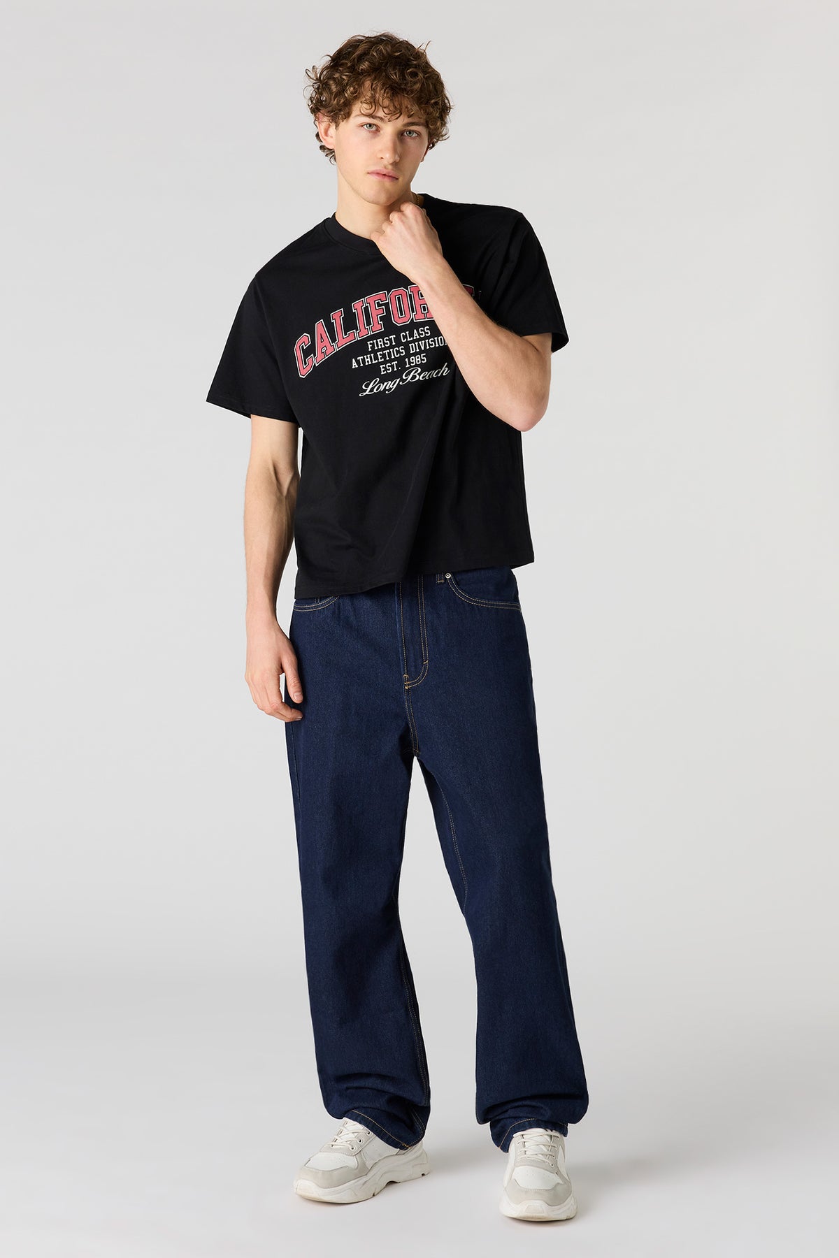 Vue alternative 3. T-shirt à imprimé Destination