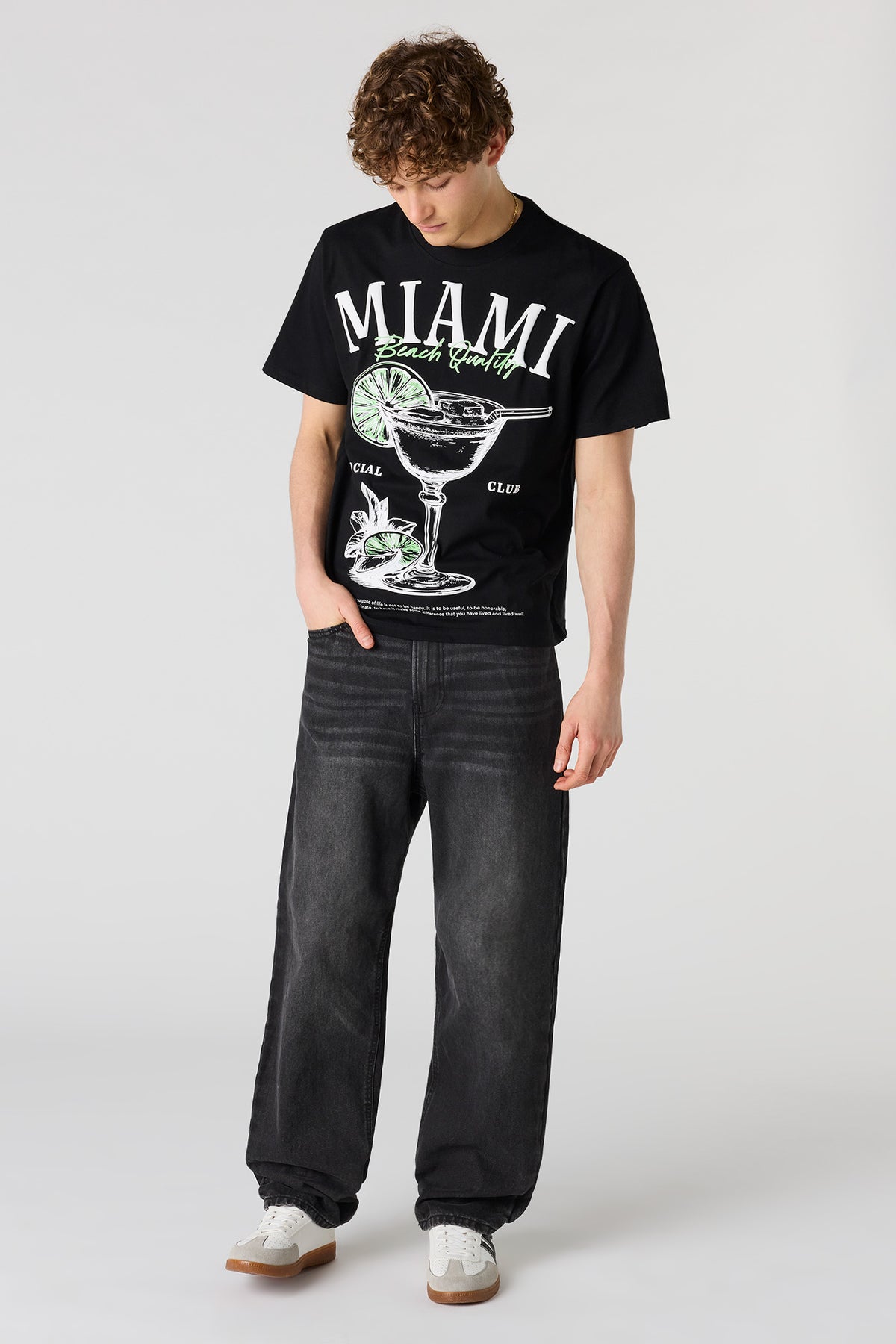 Alt View 3. Cocktail Puff Print T-Shirt - Black