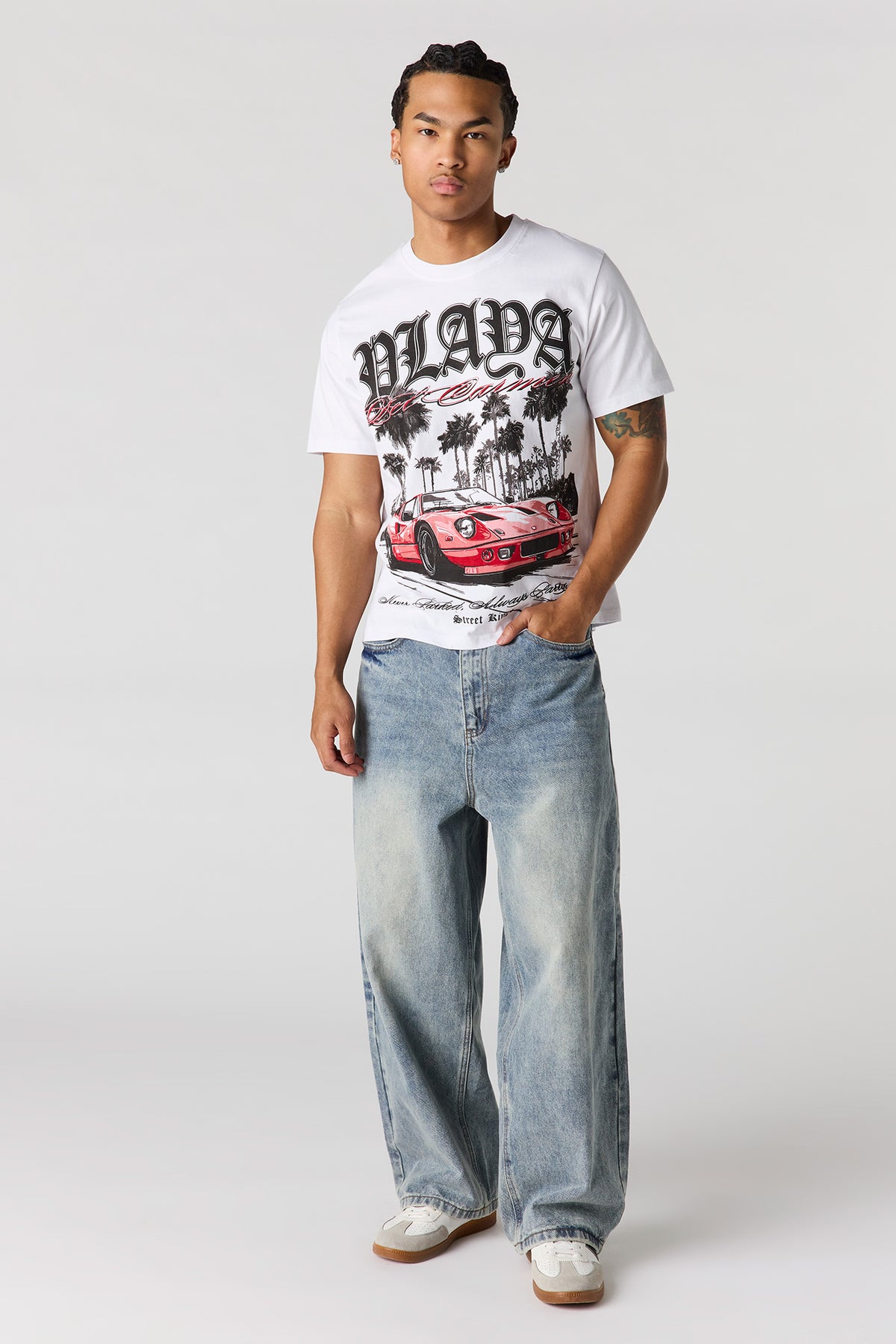 Alt View 3. Racing Graphic T-Shirt - White