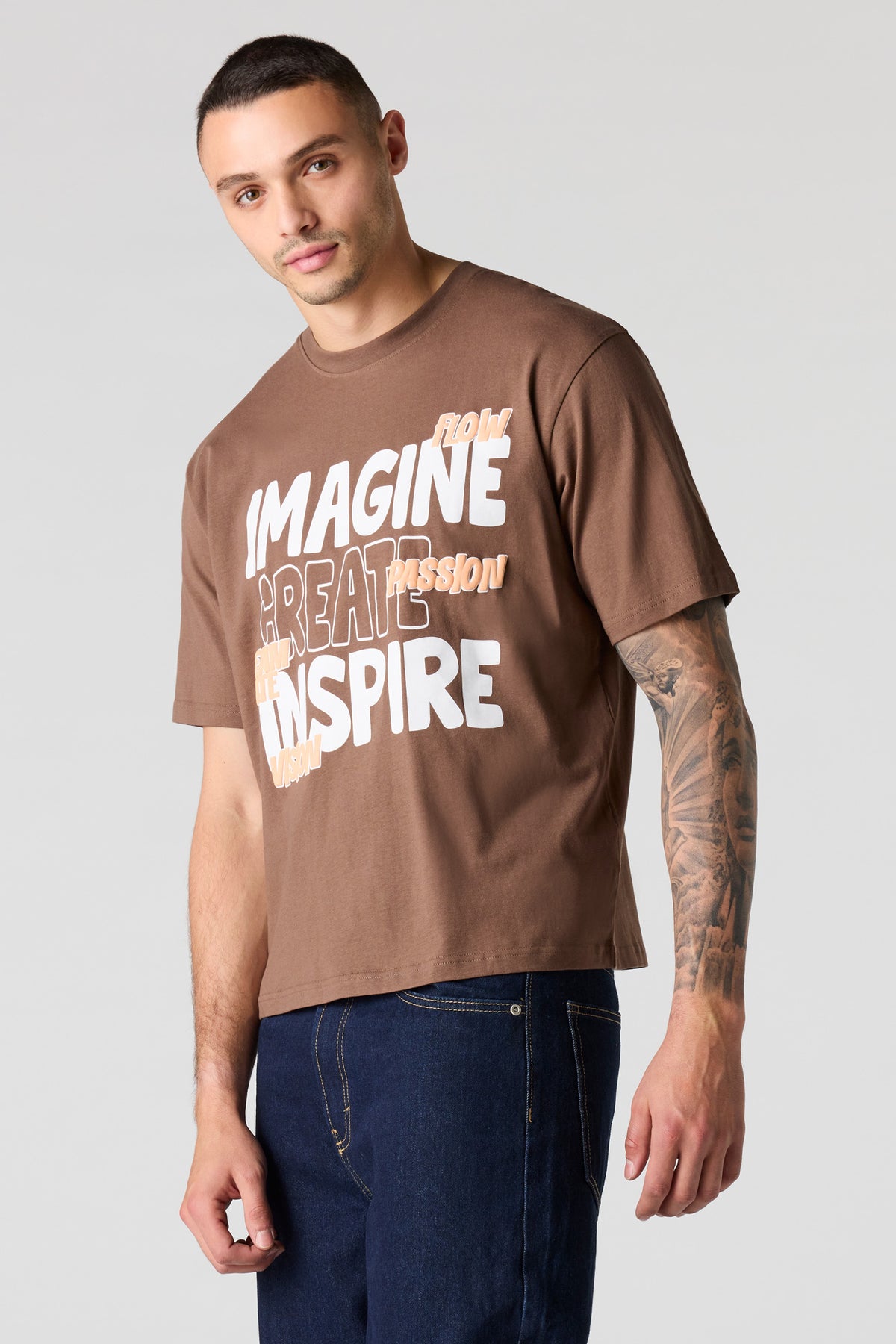 T-shirt carré à imprimé en relief