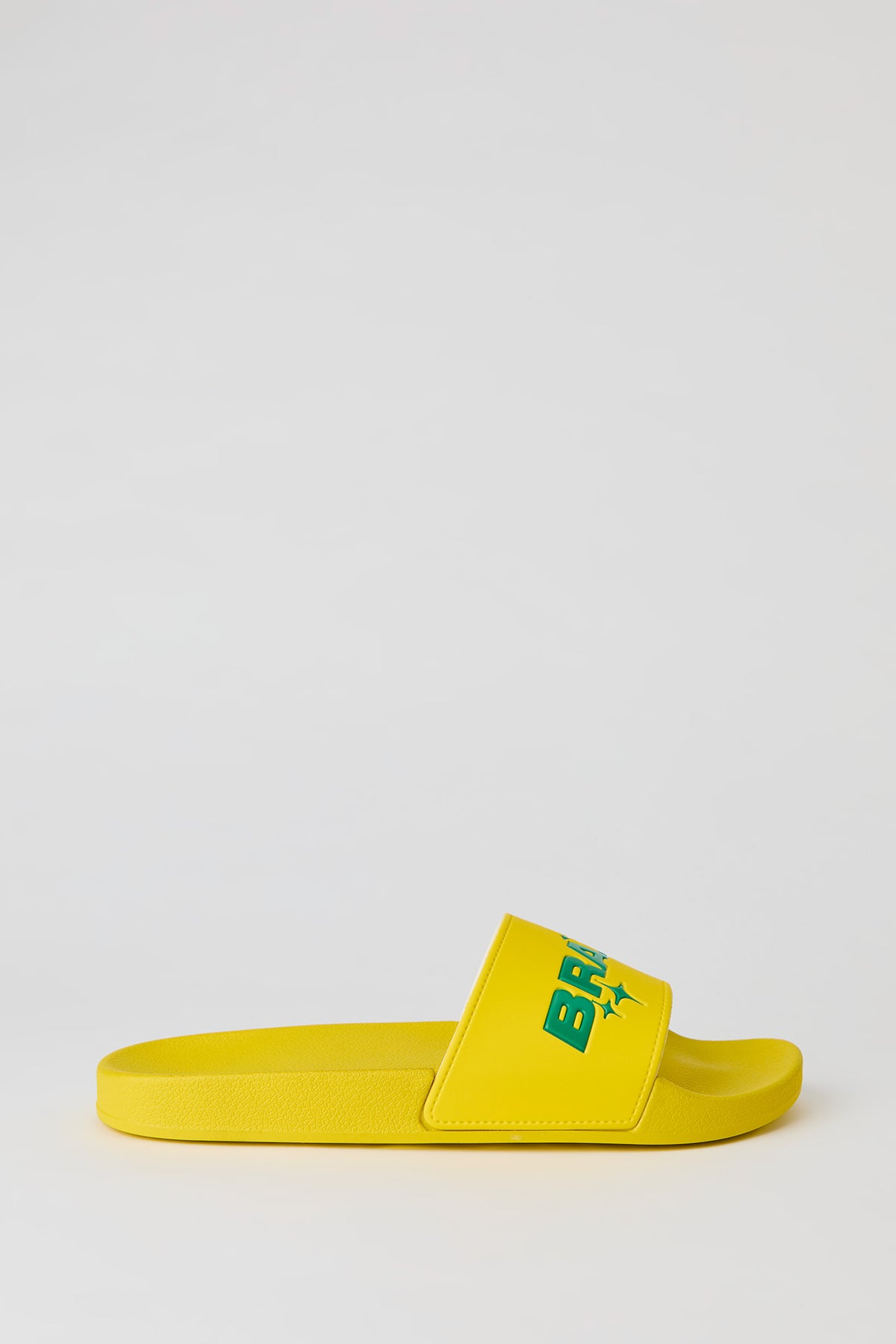 Mules avec motif embossé Brésil