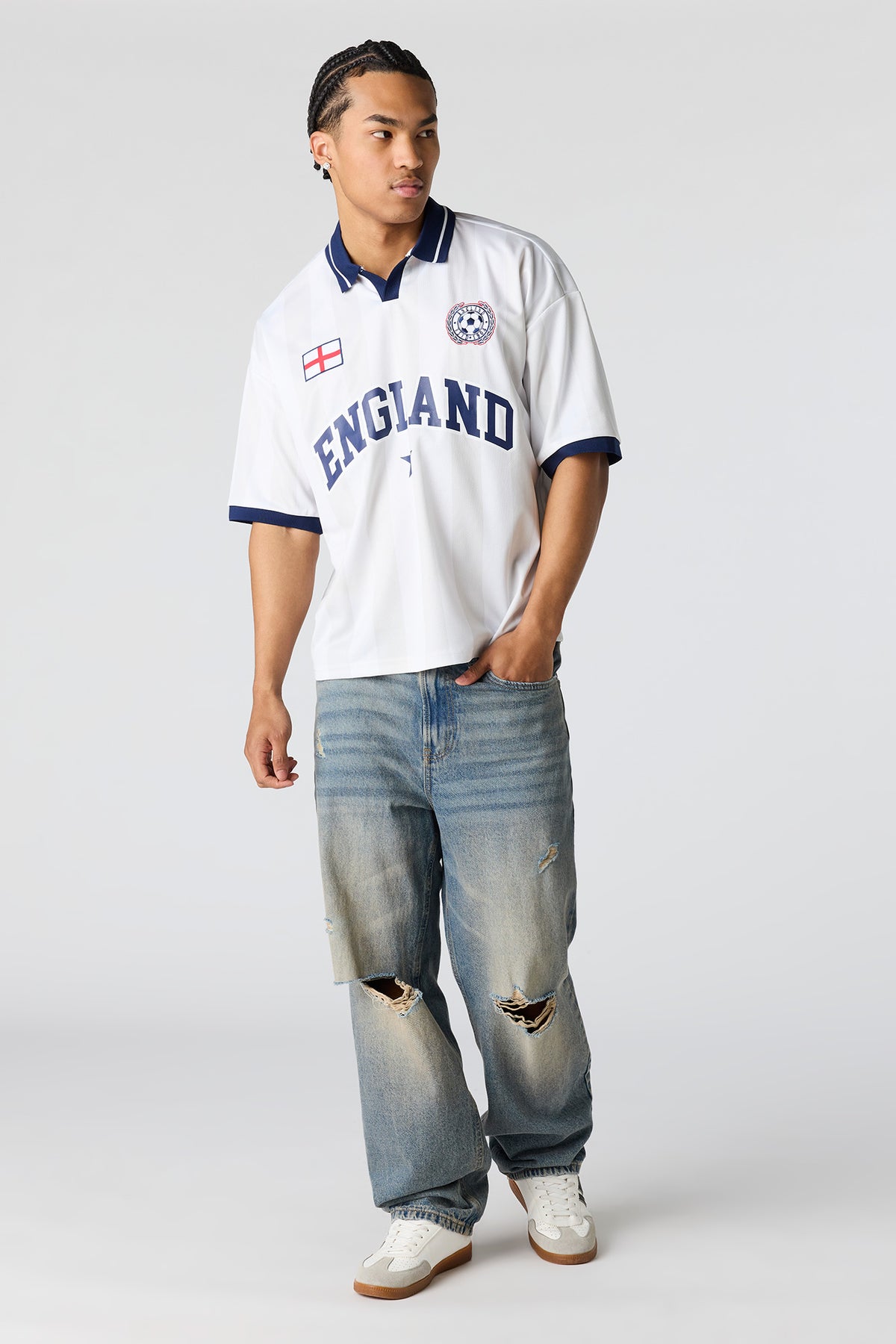 Alt View 5. England Graphic Mesh Jersey - White