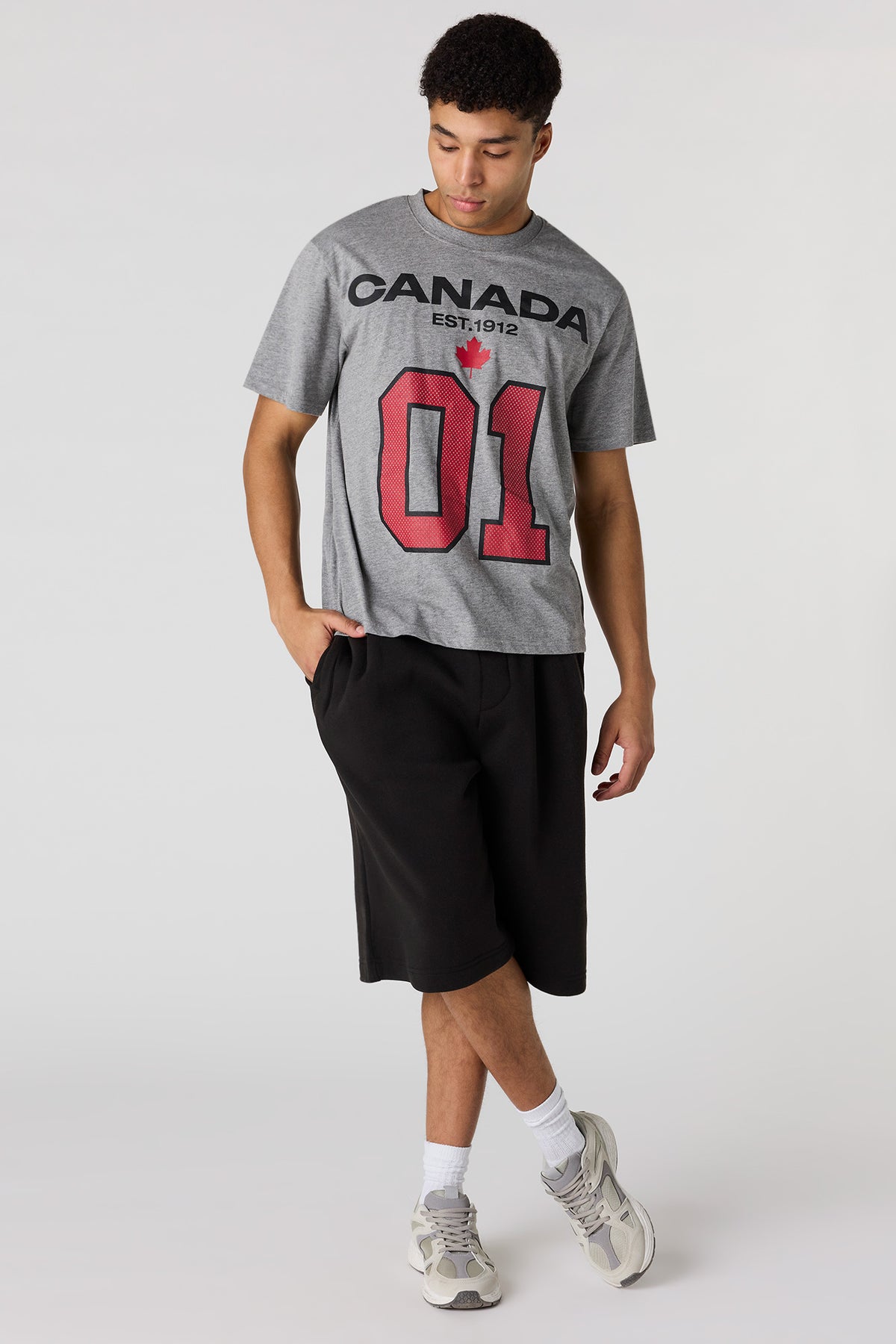 Vue alternative 3. T-shirt en coton épais de luxe à imprimé Canada