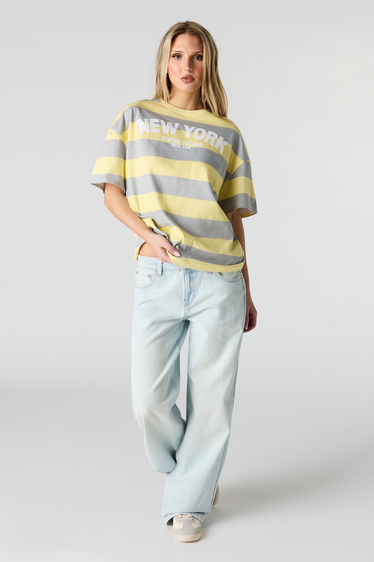 Alt View 3. Graphic Striped Boyfriend T-Shirt - Yellow