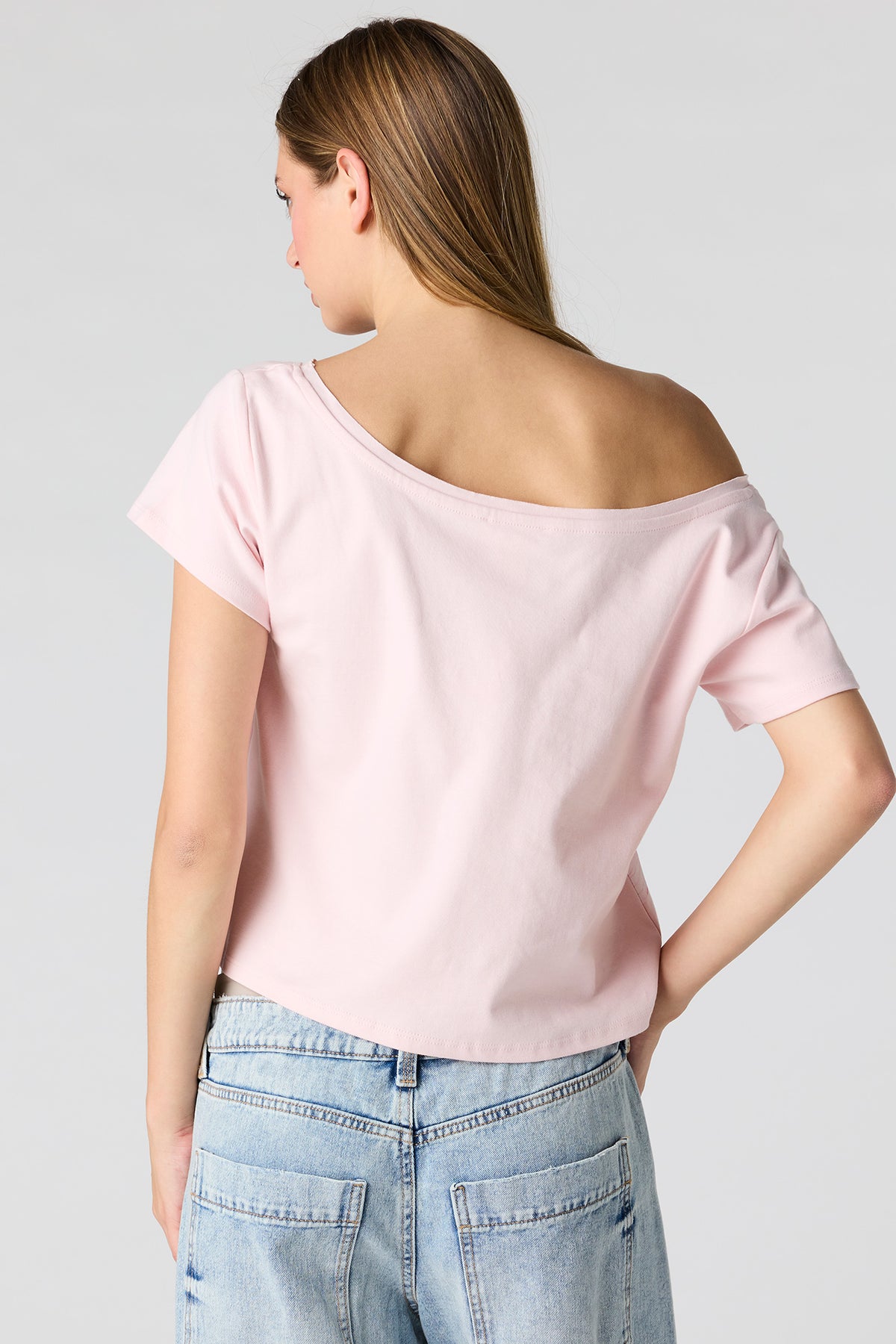 Alt View 2. Off Shoulder Graphic T-Shirt - Light Pink