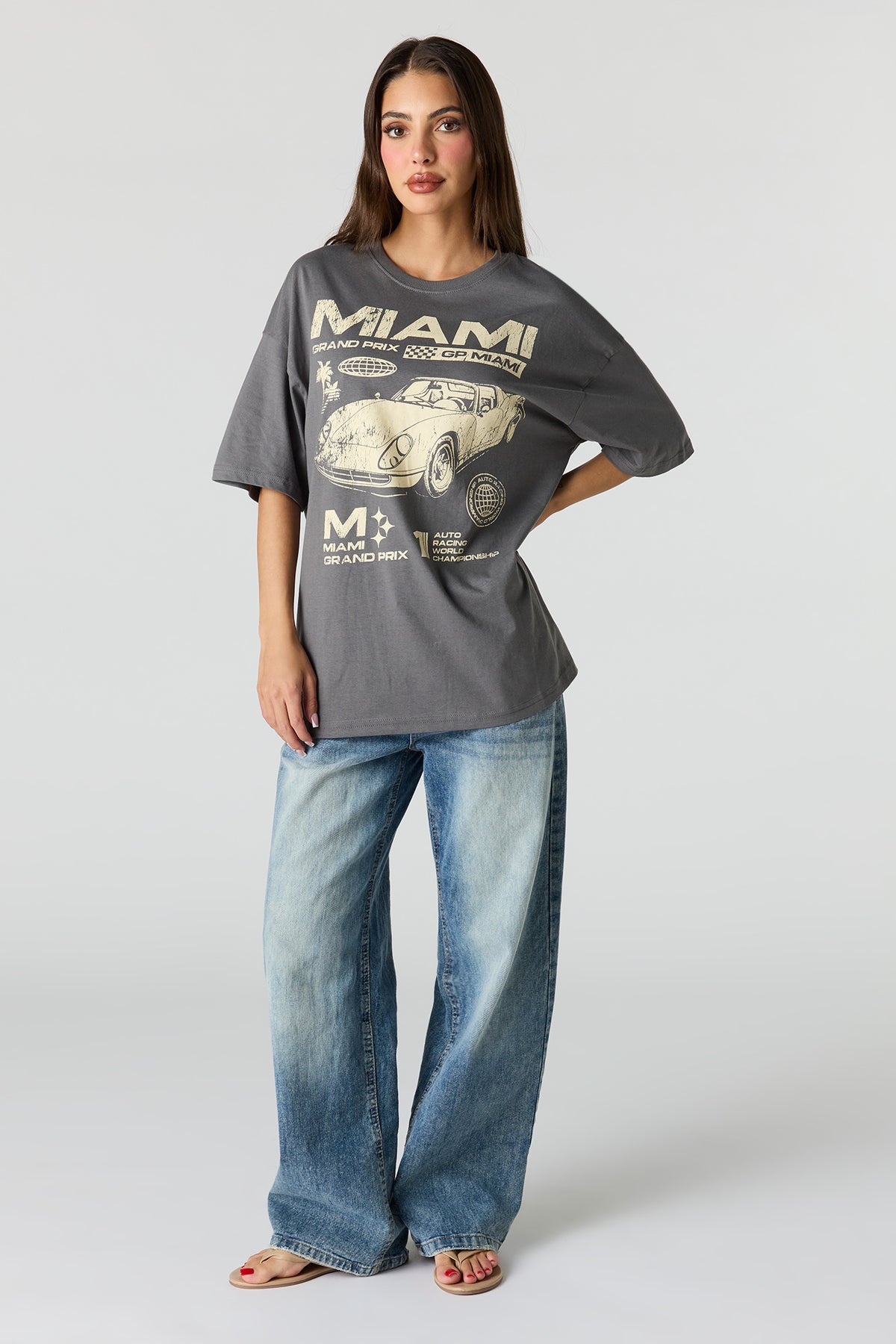 Vue alternative 3. T-shirt surdimensionné en coton lourd de luxe imprimé