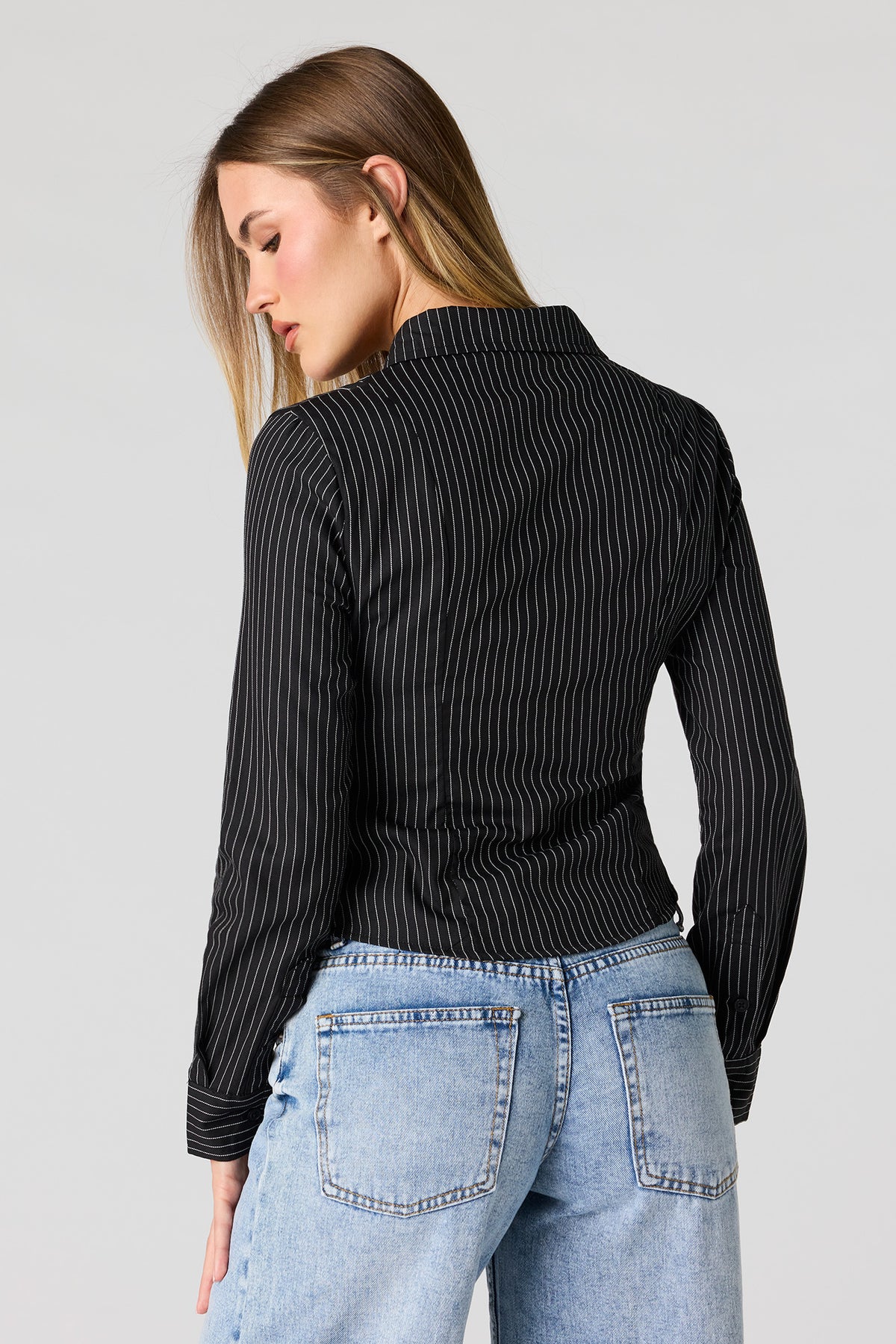 Alt View 2. Long Sleeve Cinched Button-Up Top - Black with White
