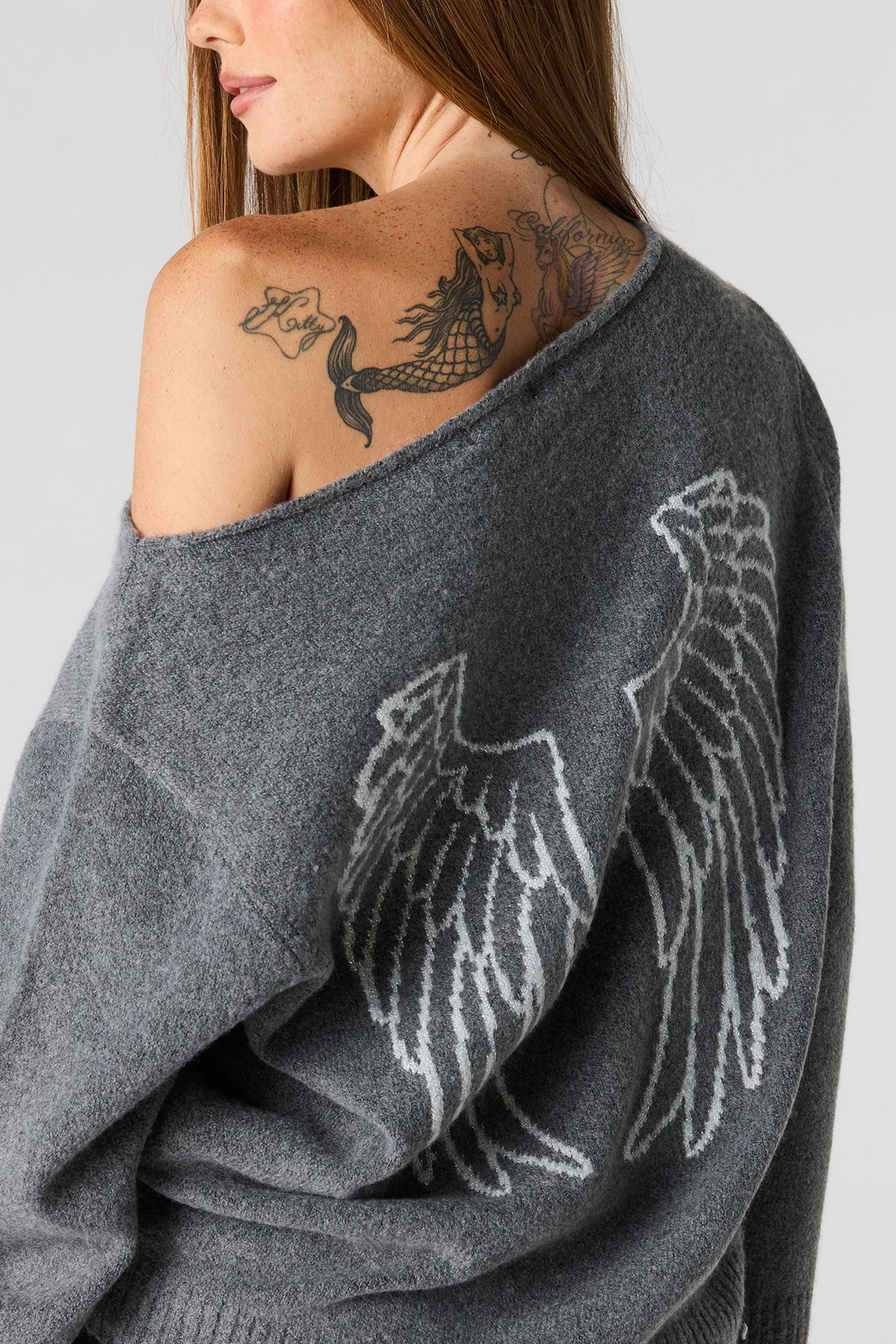 Vue alternative 4. Chandail en tricot de jacquard peluche à épaules dénudées