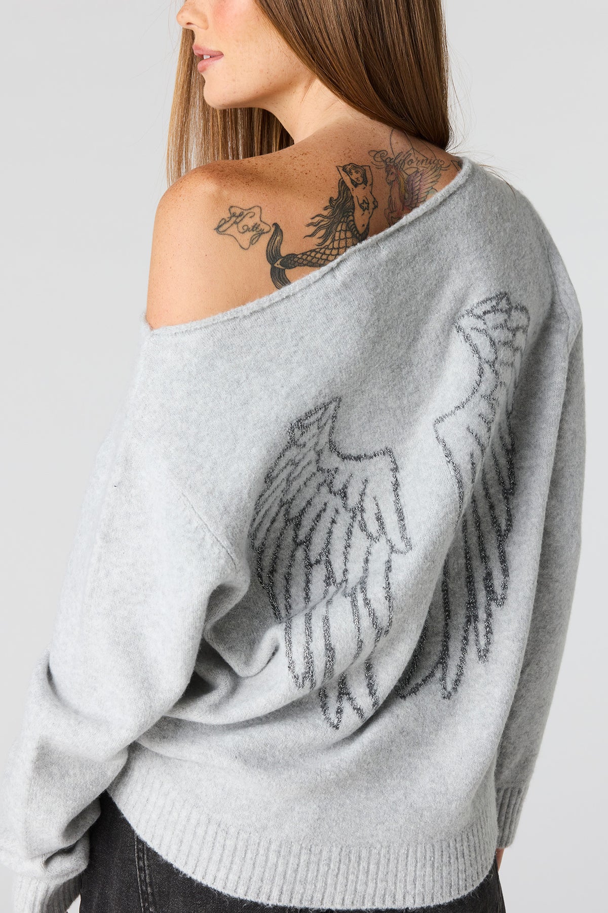 Vue alternative 4. Chandail en tricot de jacquard peluche à épaules dénudées
