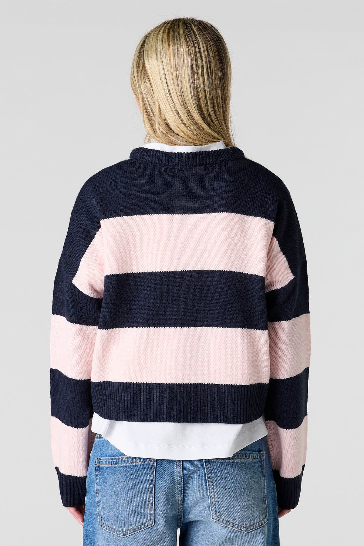 Alt View 2. Striped Boxy Sweater - Navy