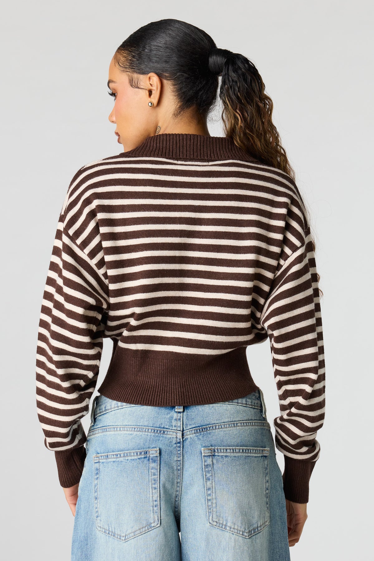 Vue alternative 2. Polo rayé