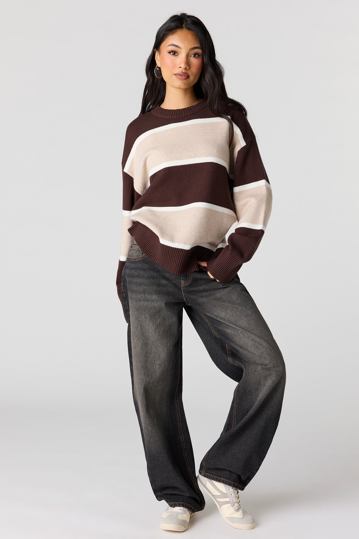 Alt View 3. Striped Oversized Sweater - Brown