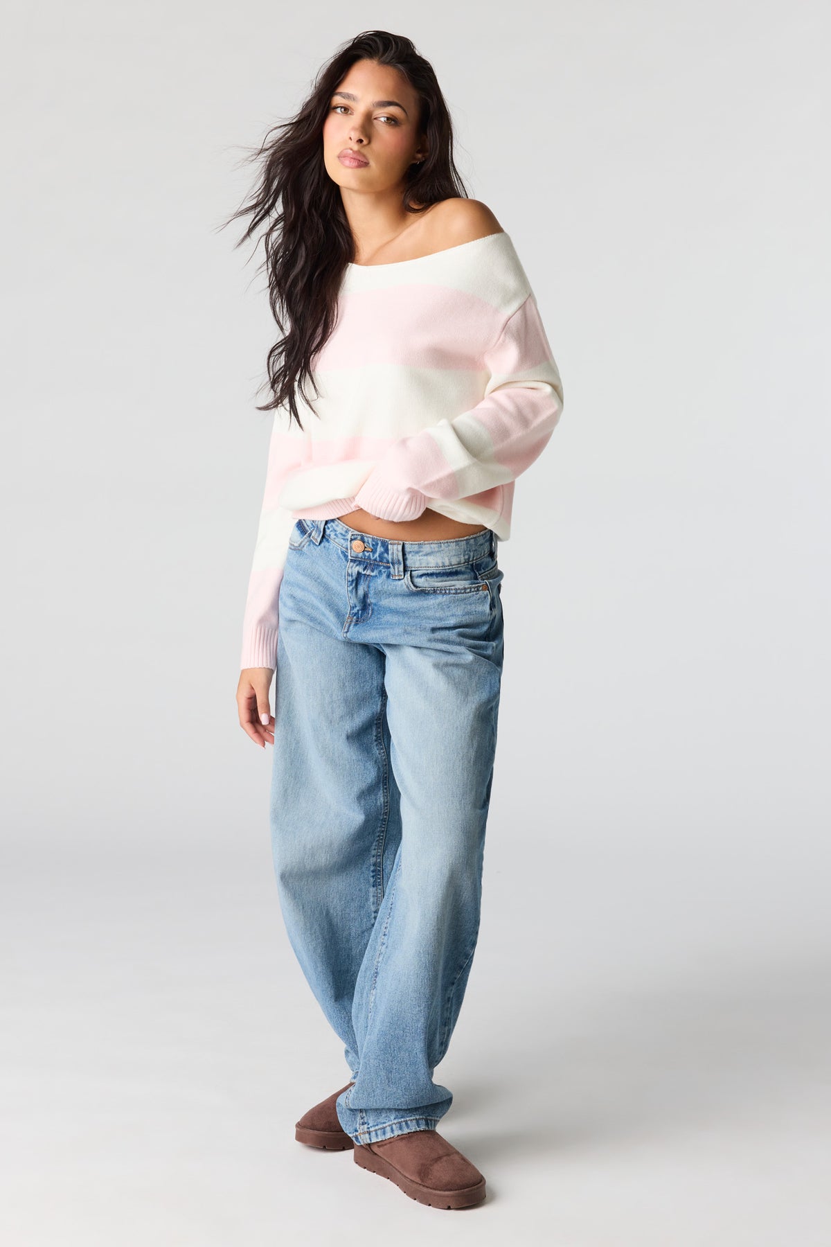 Alt View 3. Oversized Striped Off-Shoulder Sweater - Pink