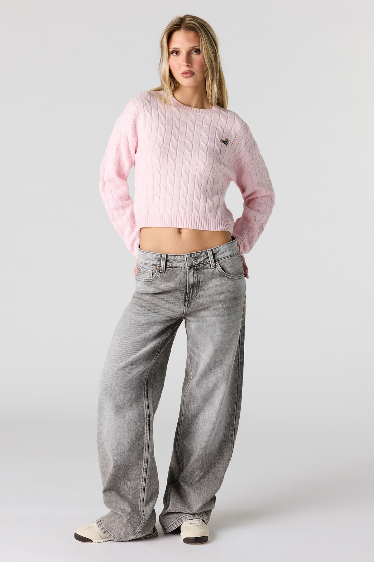Alt View 3. Embroidered Cable Knit Sweater - Pink