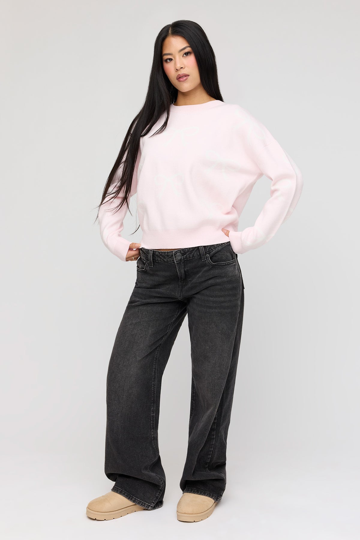 Alt View 3. Oversized Jacquard Knit Sweater - Pink