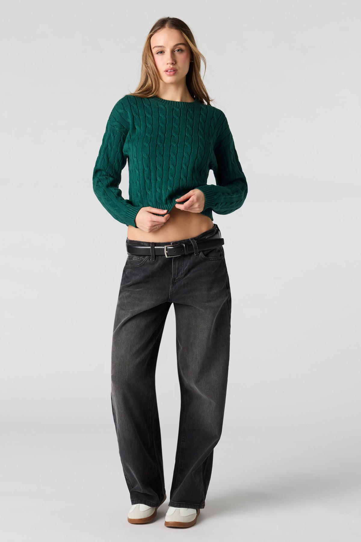 Alt View 3. Cable Knit Sweater - Hunter Green