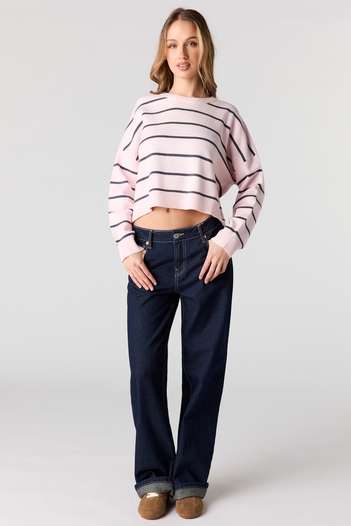 Vue alternative 3. Chandail en tricot rayé