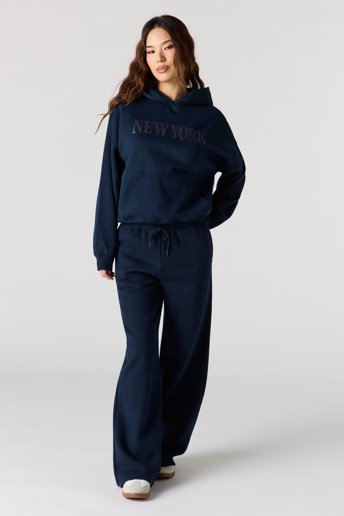 Alt View 4. Luxe Fleece Graphic Wide Leg Sweatpant - Dark Blue