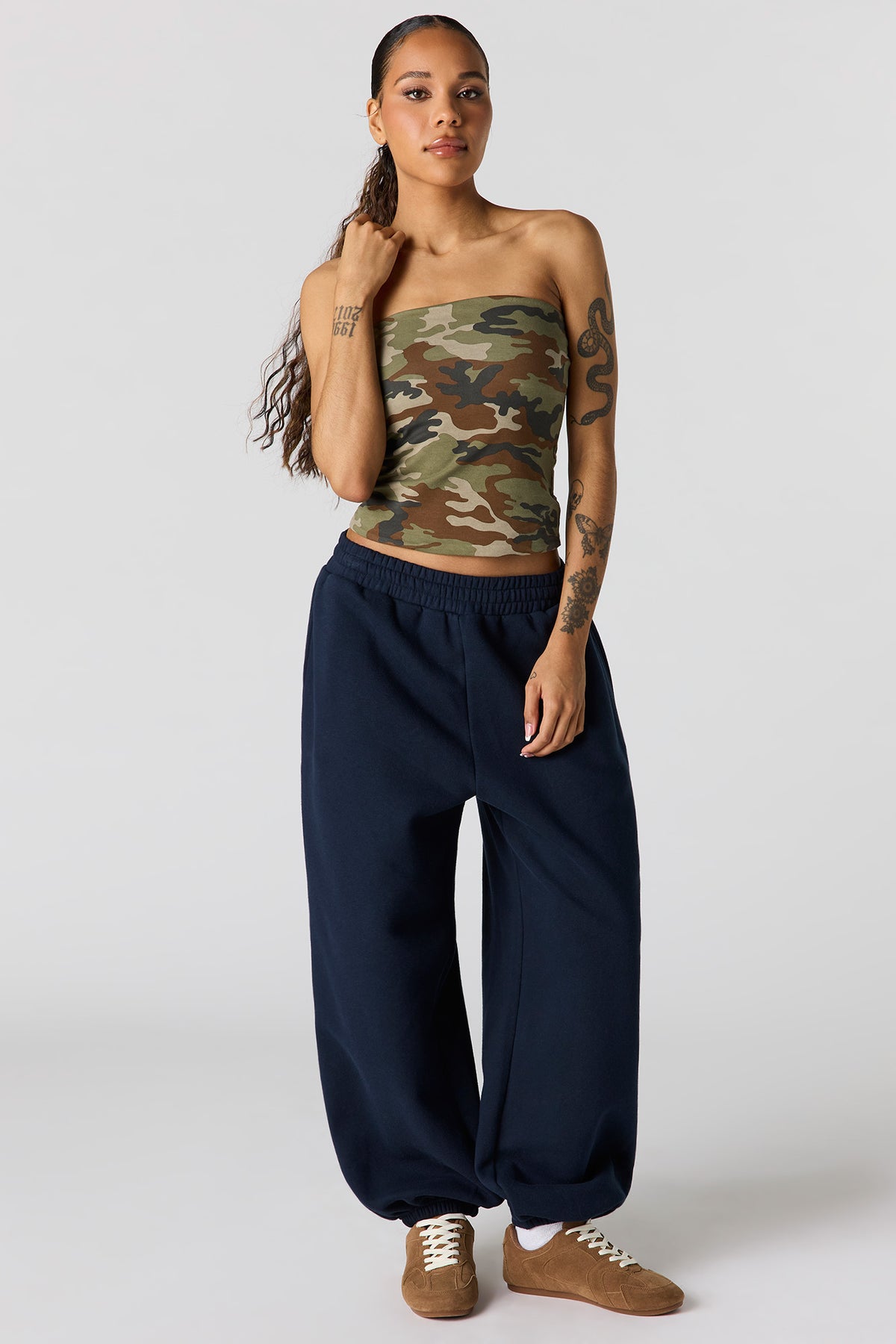 Vue alternative 13. Jogger baggy de coupe garçonne en molleton de luxe