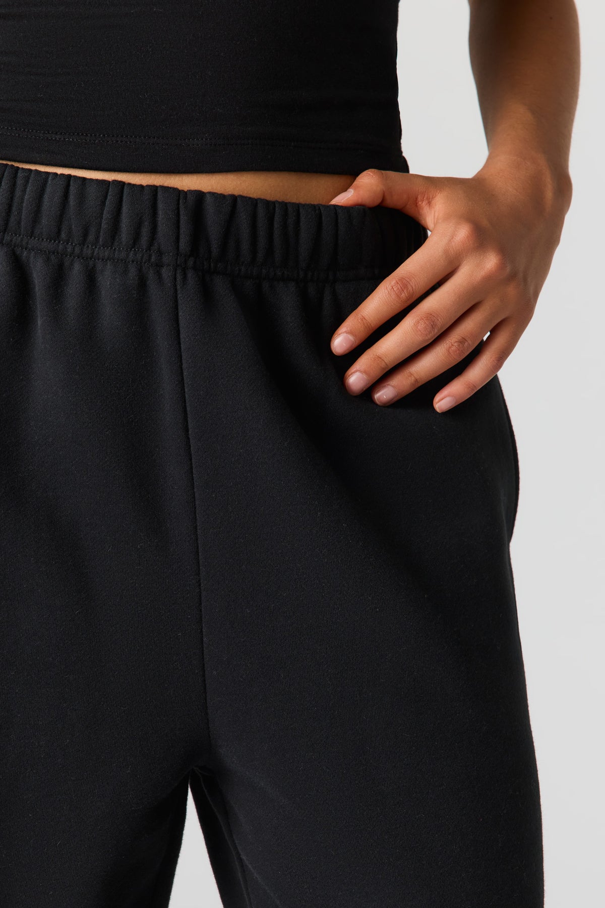 Vue alternative 4. Jogger de coupe garçonne en molleton de luxe
