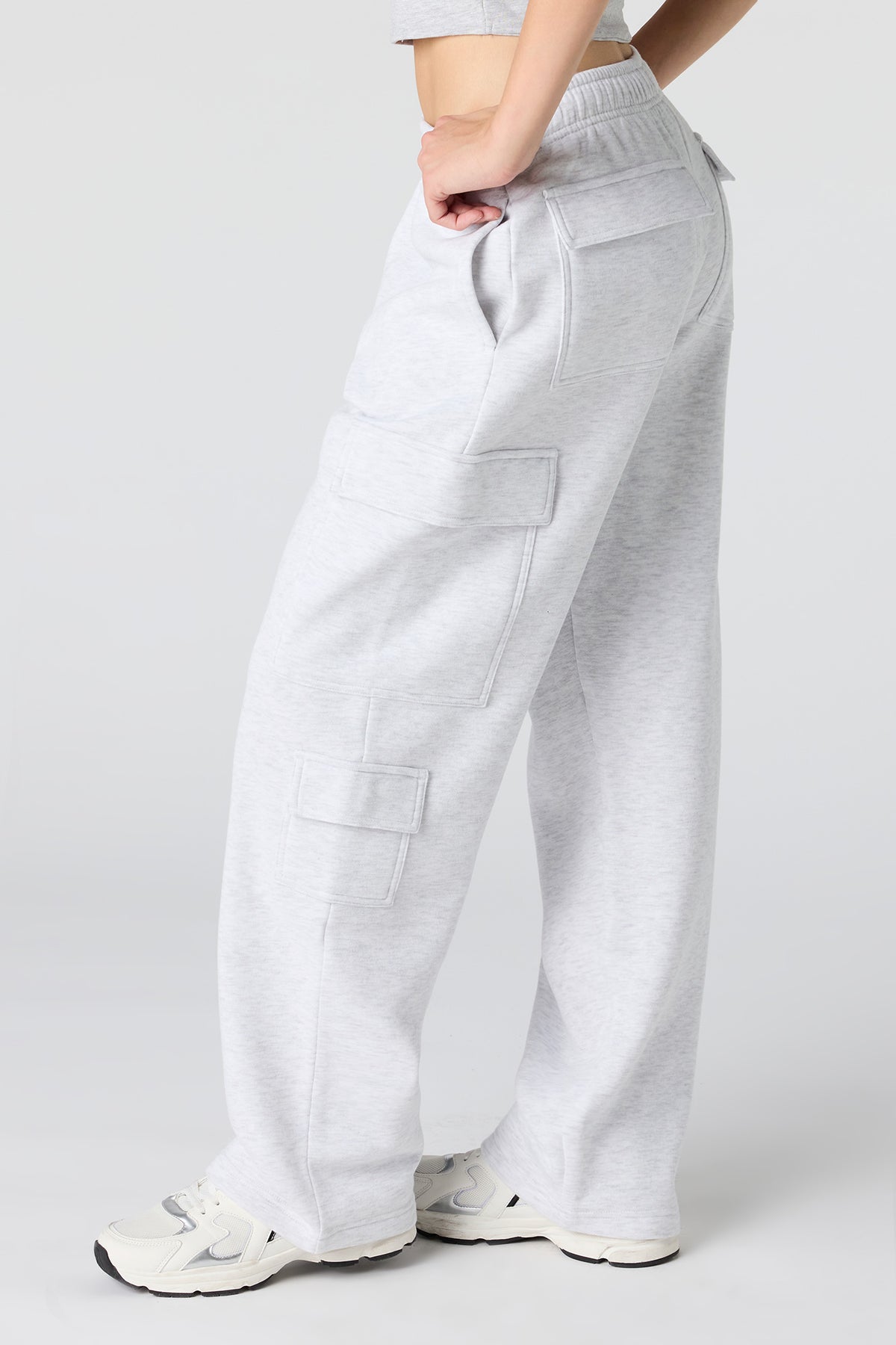 Alt View 4. Luxe Fleece Cargo Sweatpant - Light Grey