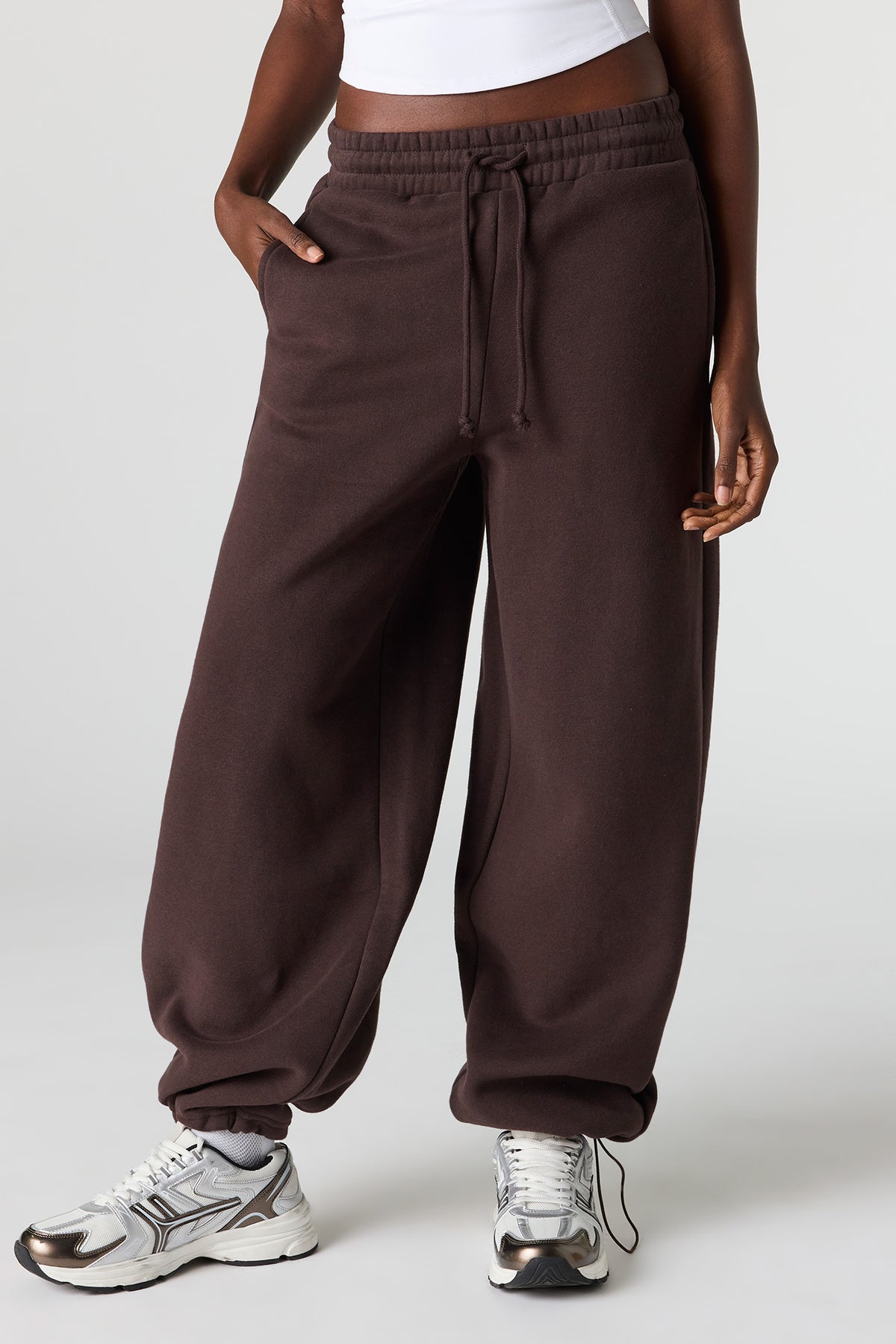 Alt View 2. Luxe Fleece Barrel Jogger - Brown