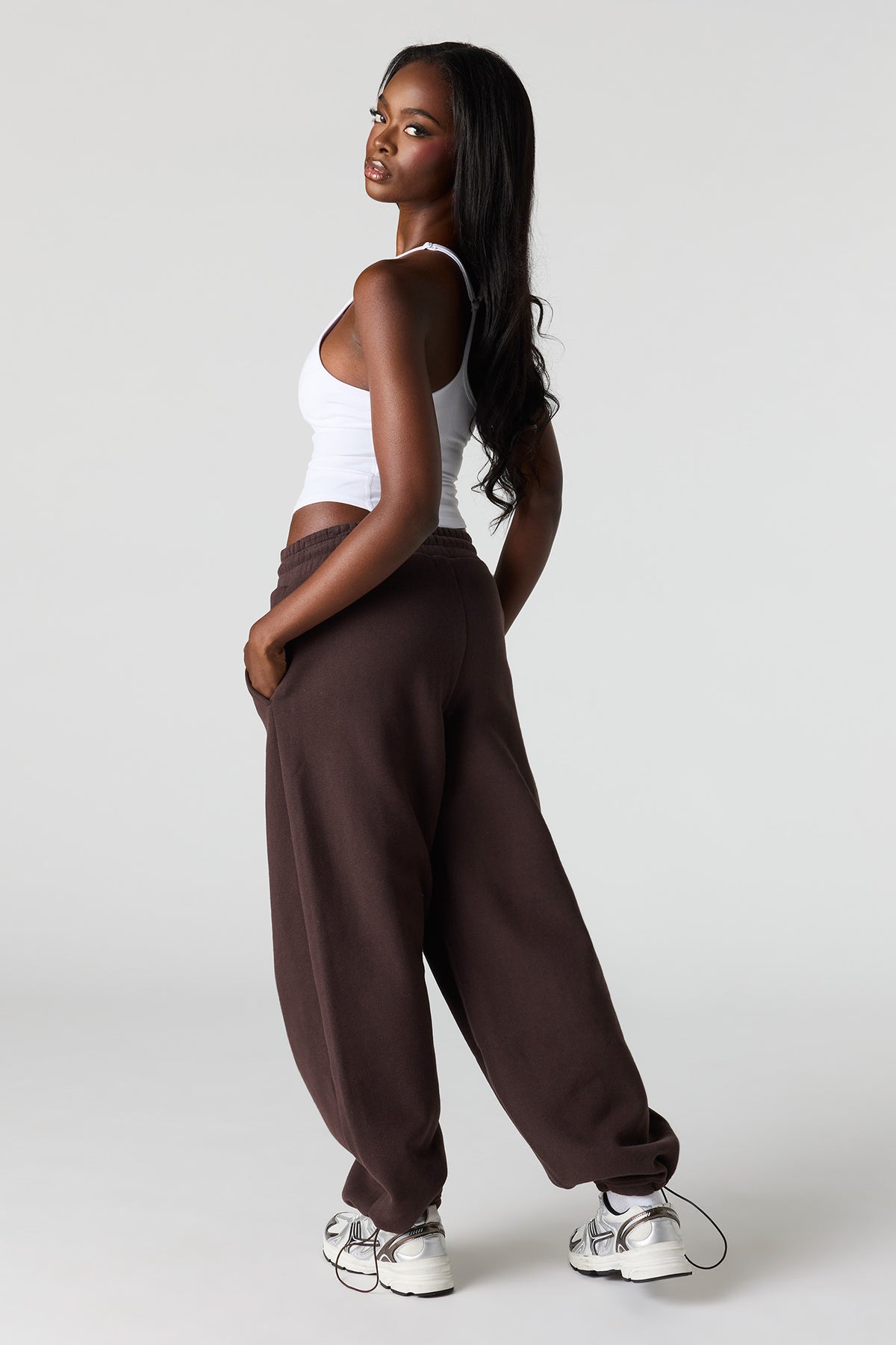 Alt View 3. Luxe Fleece Barrel Jogger - Brown