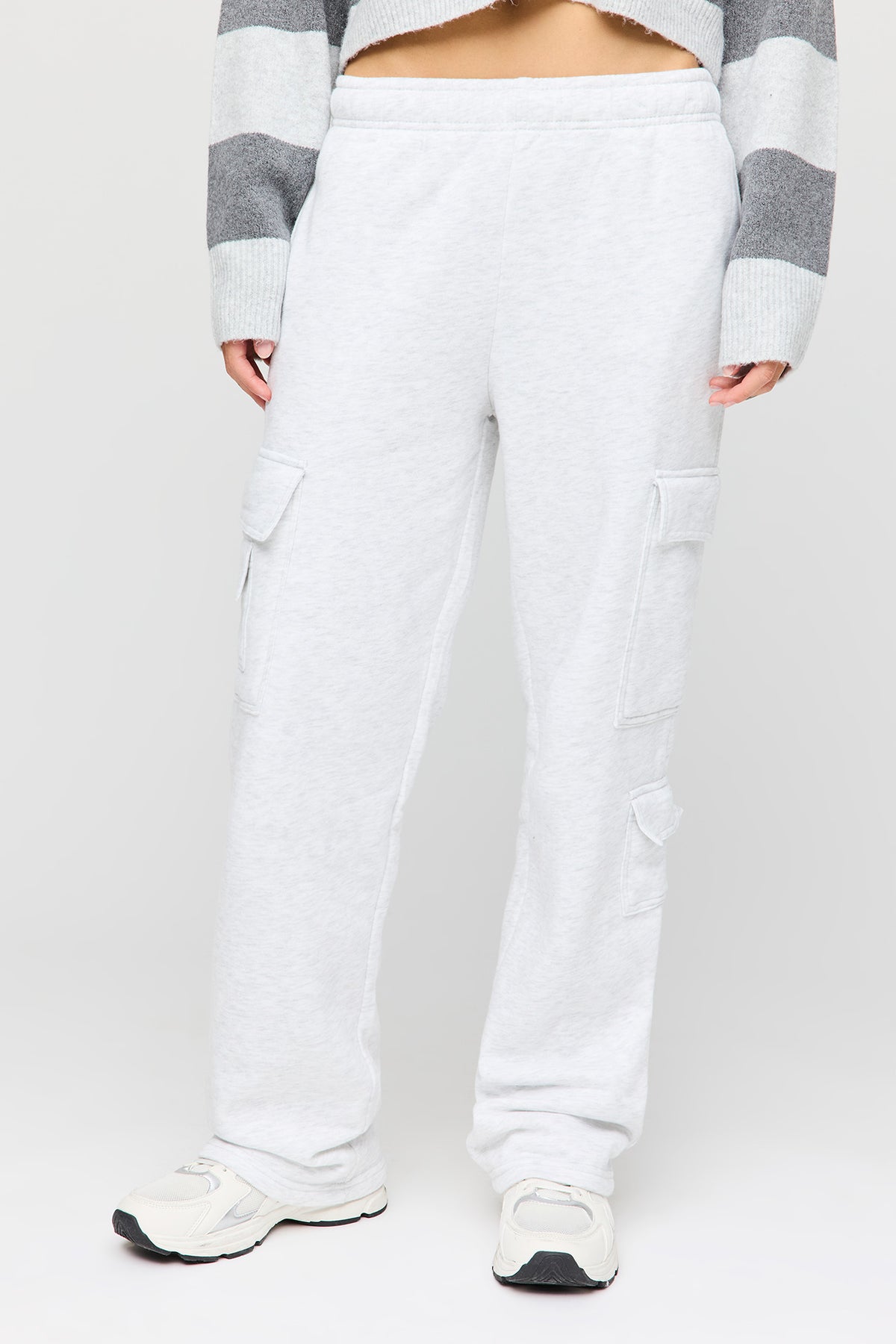 Alt View 2. Luxe Fleece Cargo Sweatpant - Light Grey
