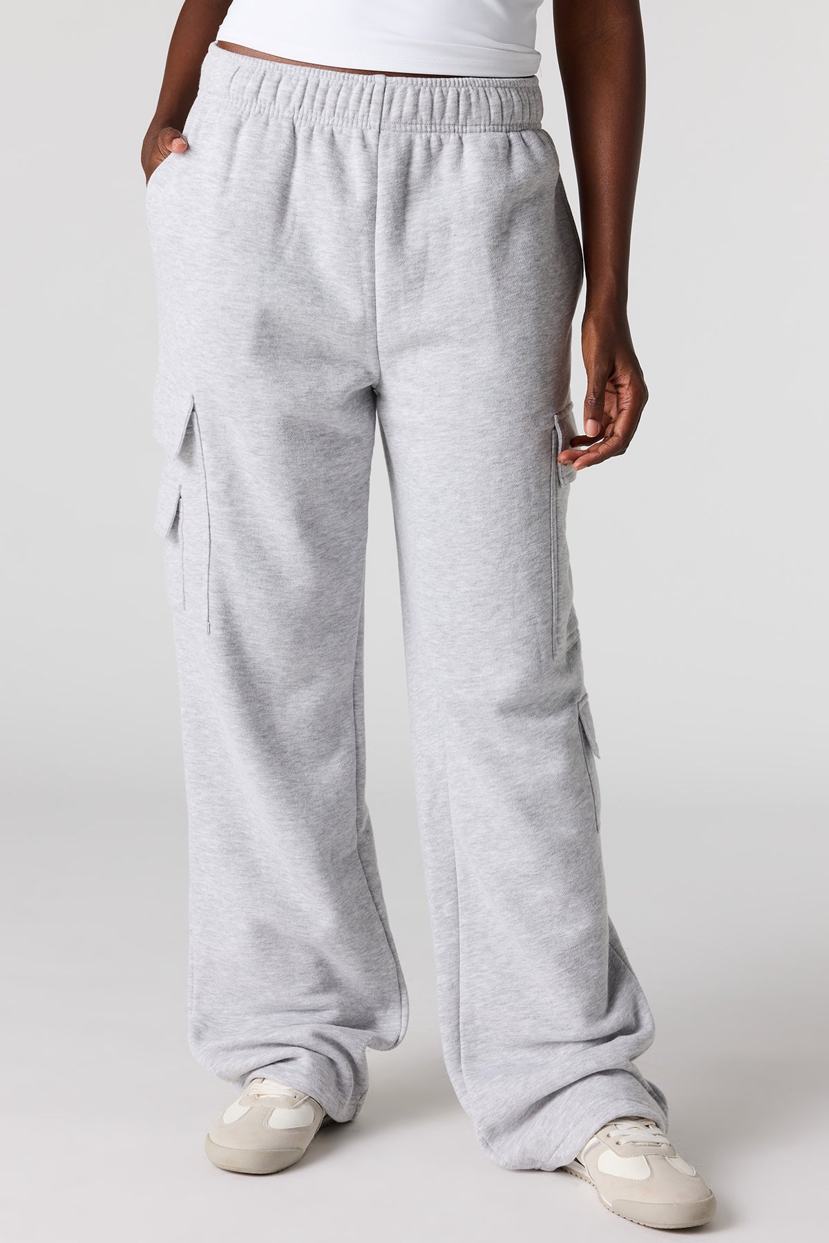Alt View 2. Luxe Fleece Cargo Sweatpant - Heather Grey