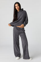 Pantalon d'entraînement à jambe large en molleton de luxe délavé